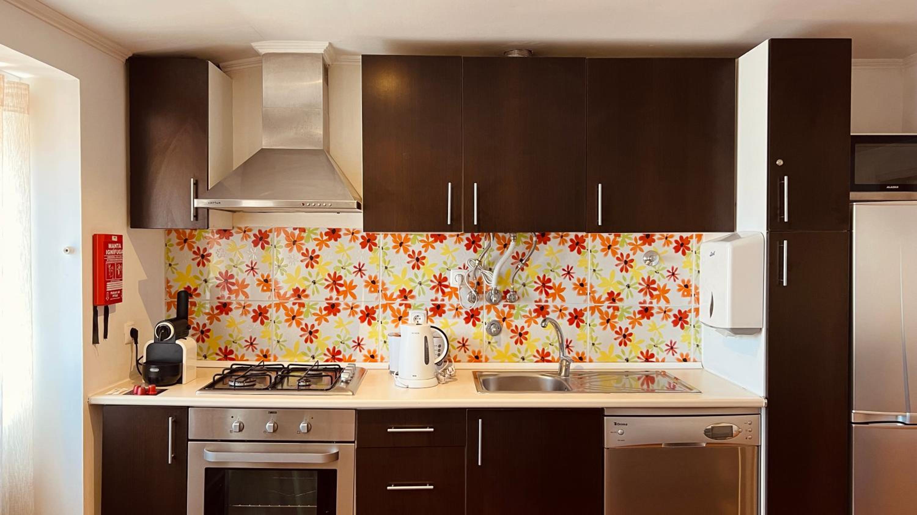 One-Bedroom Apartment - Photo 6