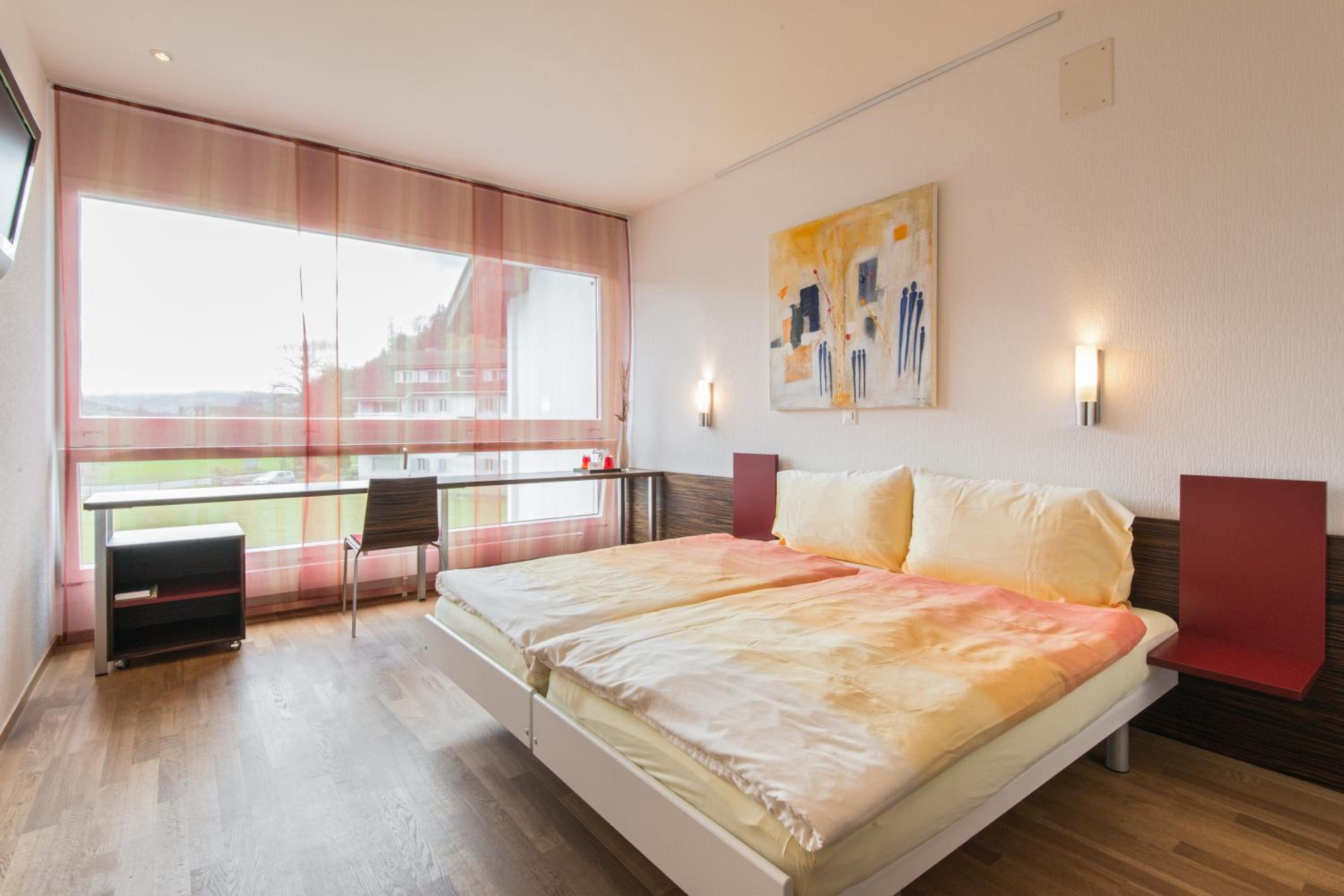 Twin Room - Photo 2