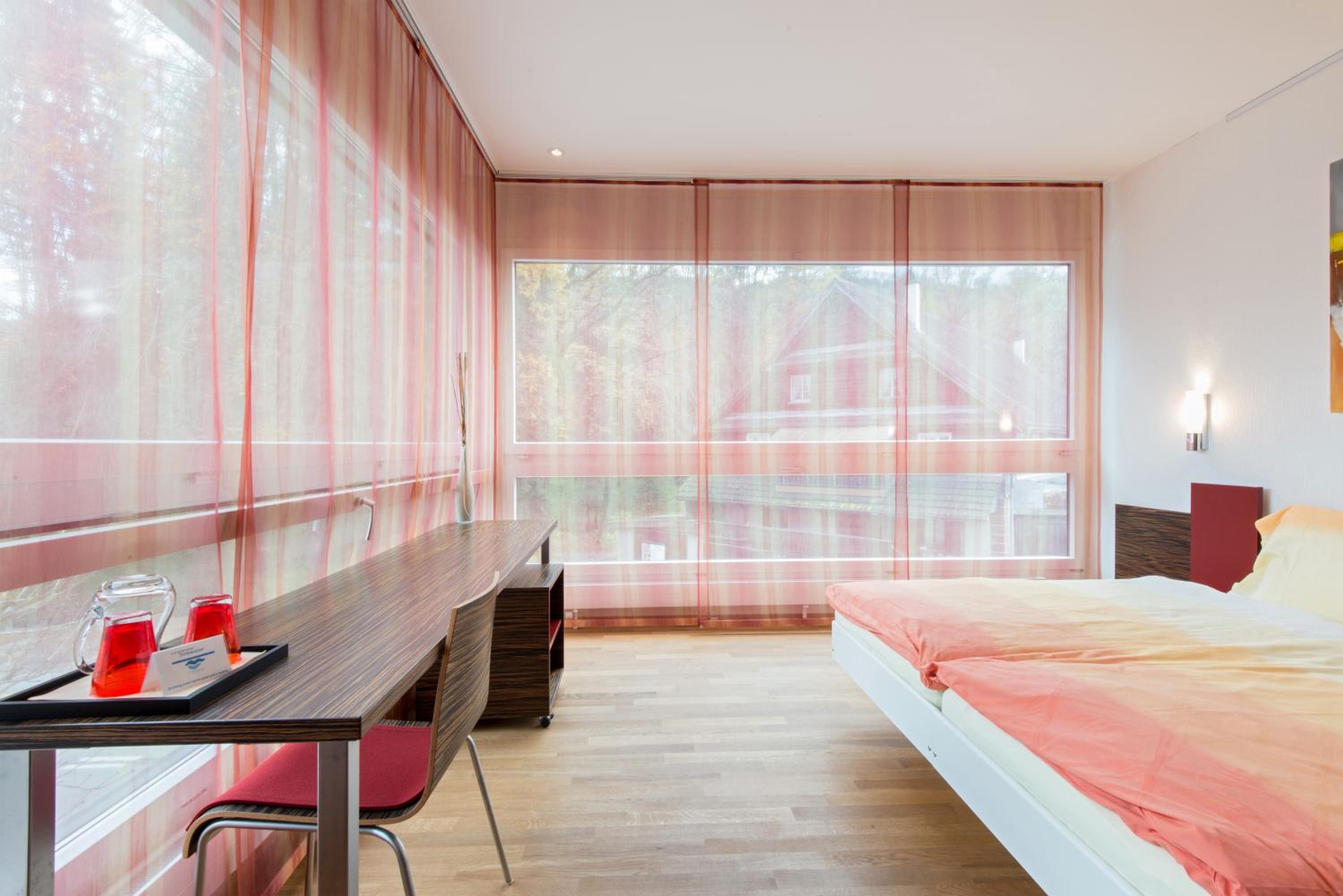 Twin Room - Photo 3