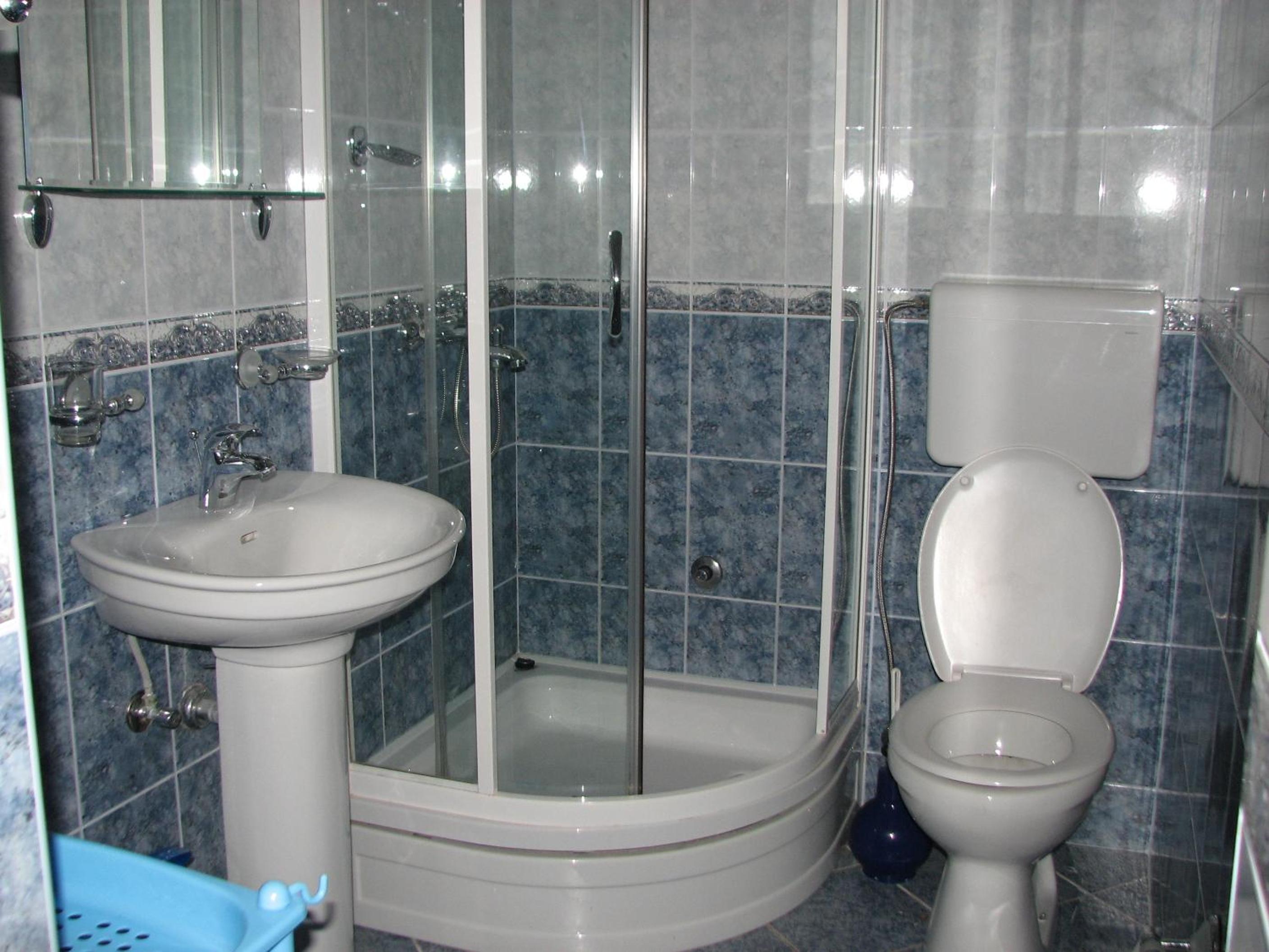 Twin Room with Private External Bathroom photo 3