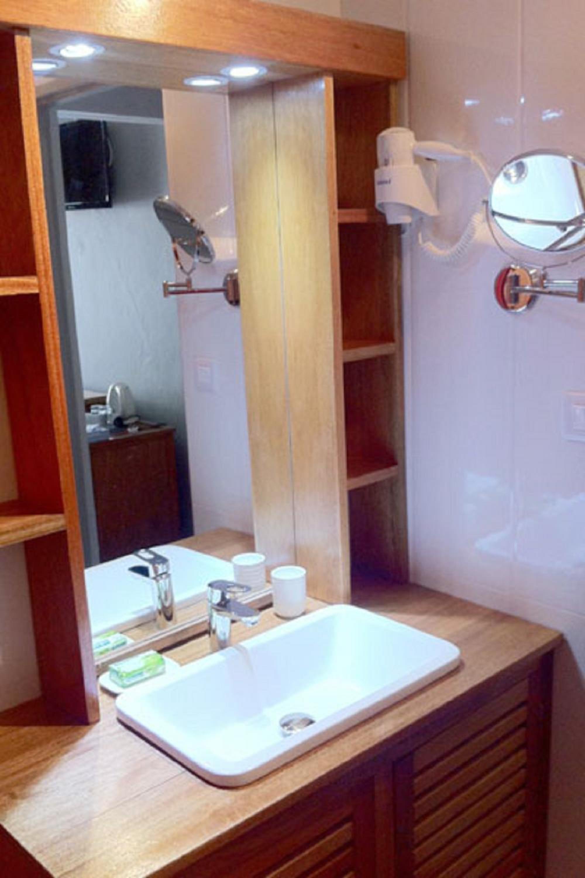 Single Room photo 3