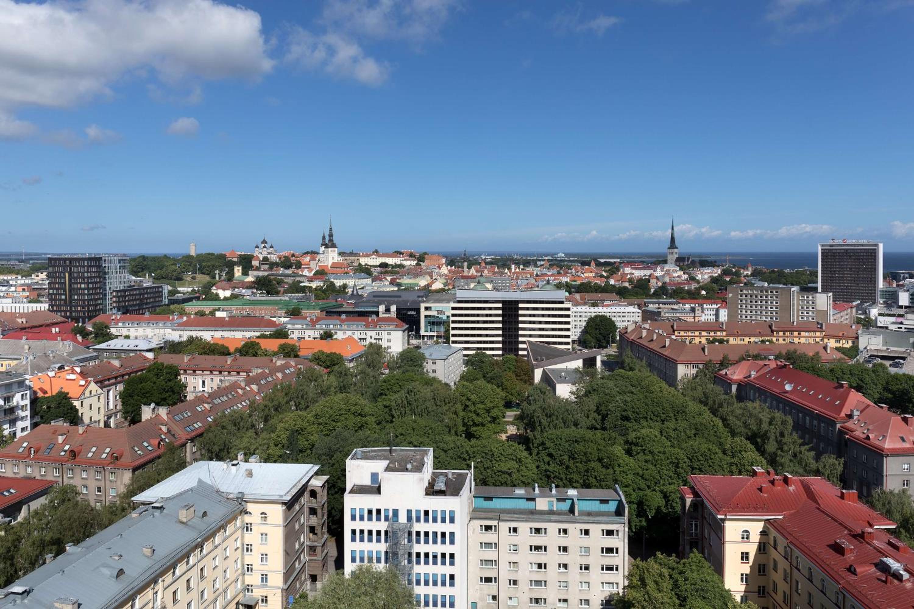 Superior Room with Old Town View - Photo 4
