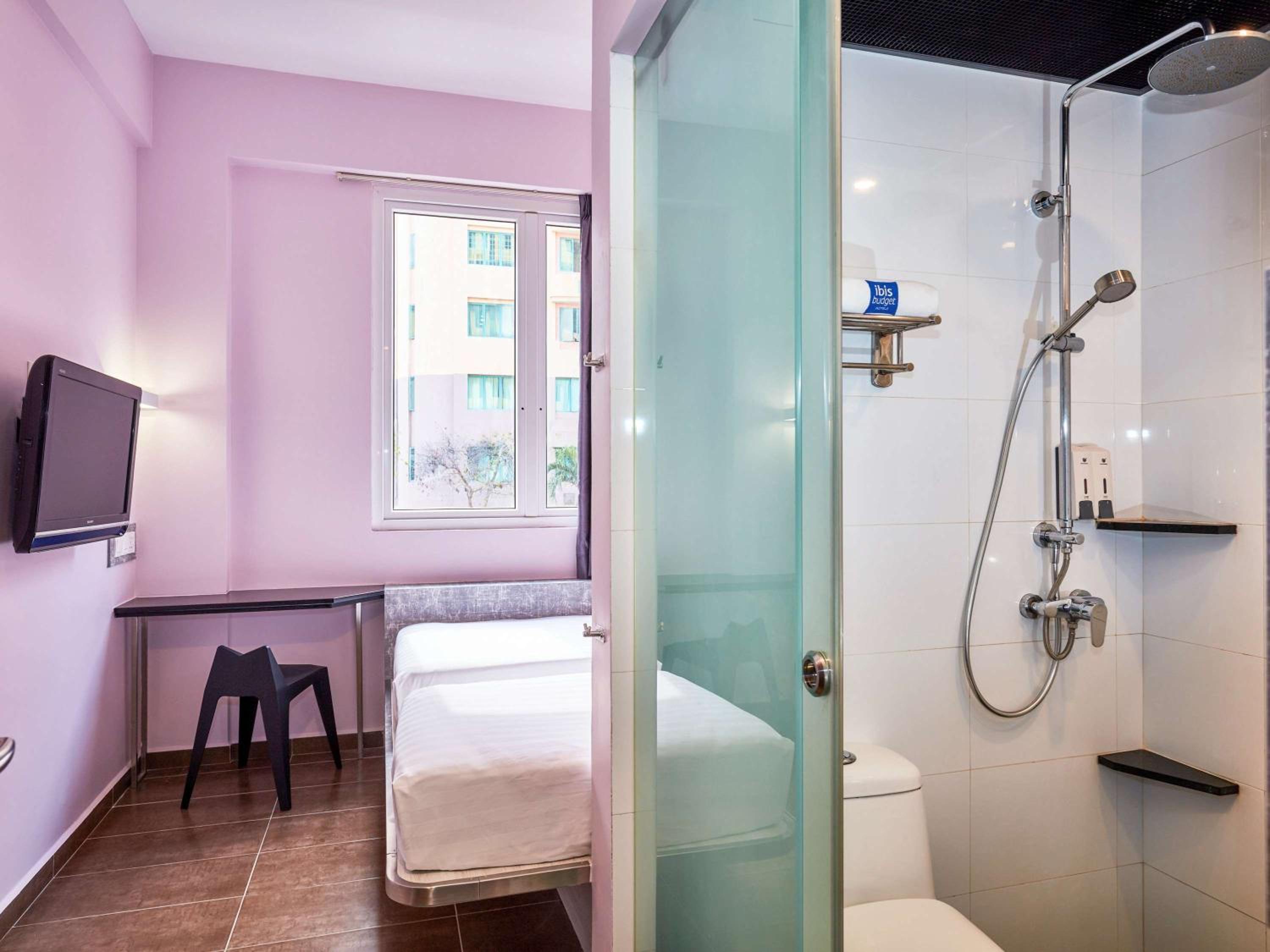 Deluxe Twin Room photo 2