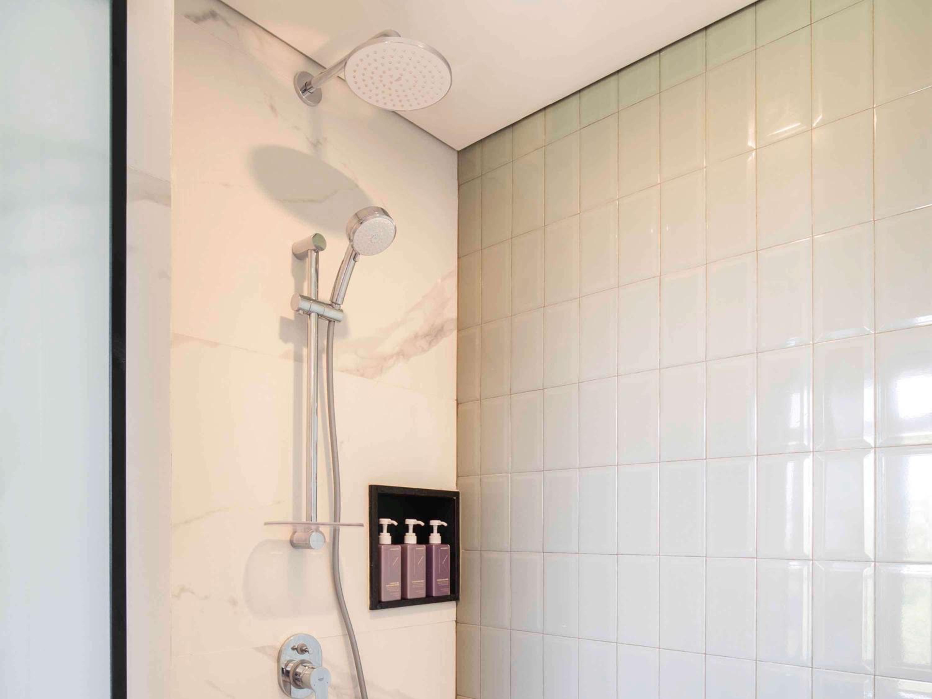 Comfort XL - King Room with Unlimited Self-Service Laundry - Photo 2