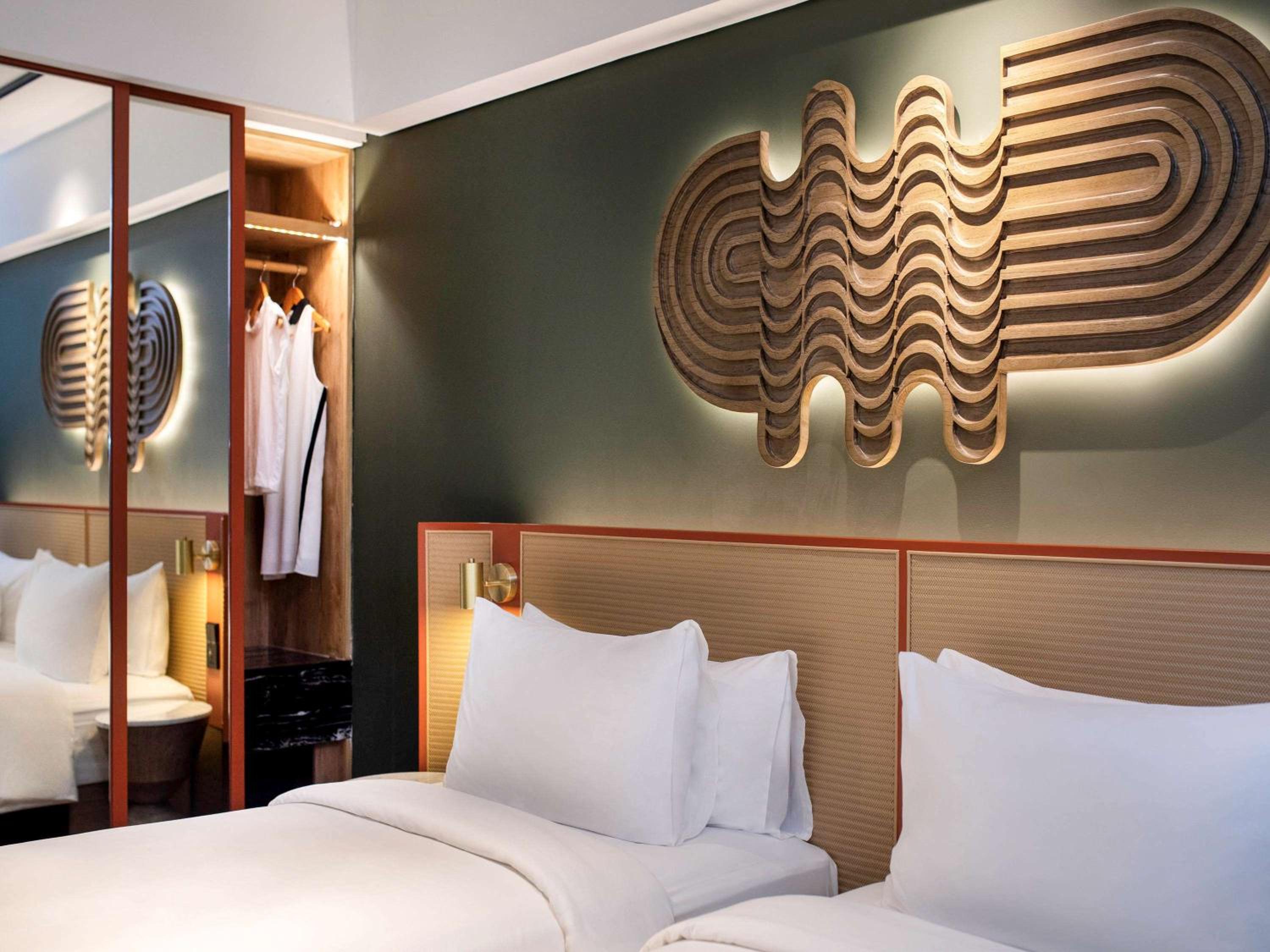 Comfort Twin Room with Balcony with Unlimited Self-Service Laundry - Photo 1