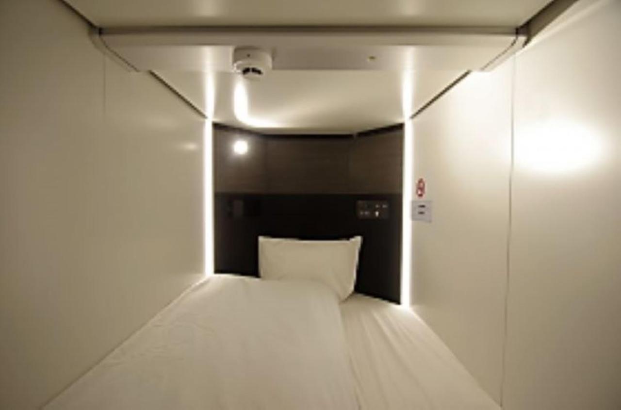 Single Bed in Male Dormitory Room photo 1