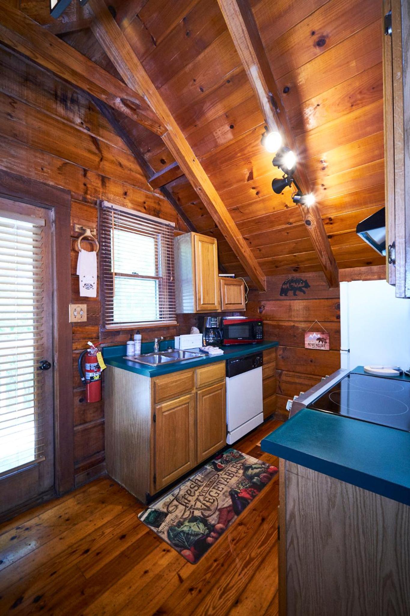 One-Bedroom Chalet - Photo 5