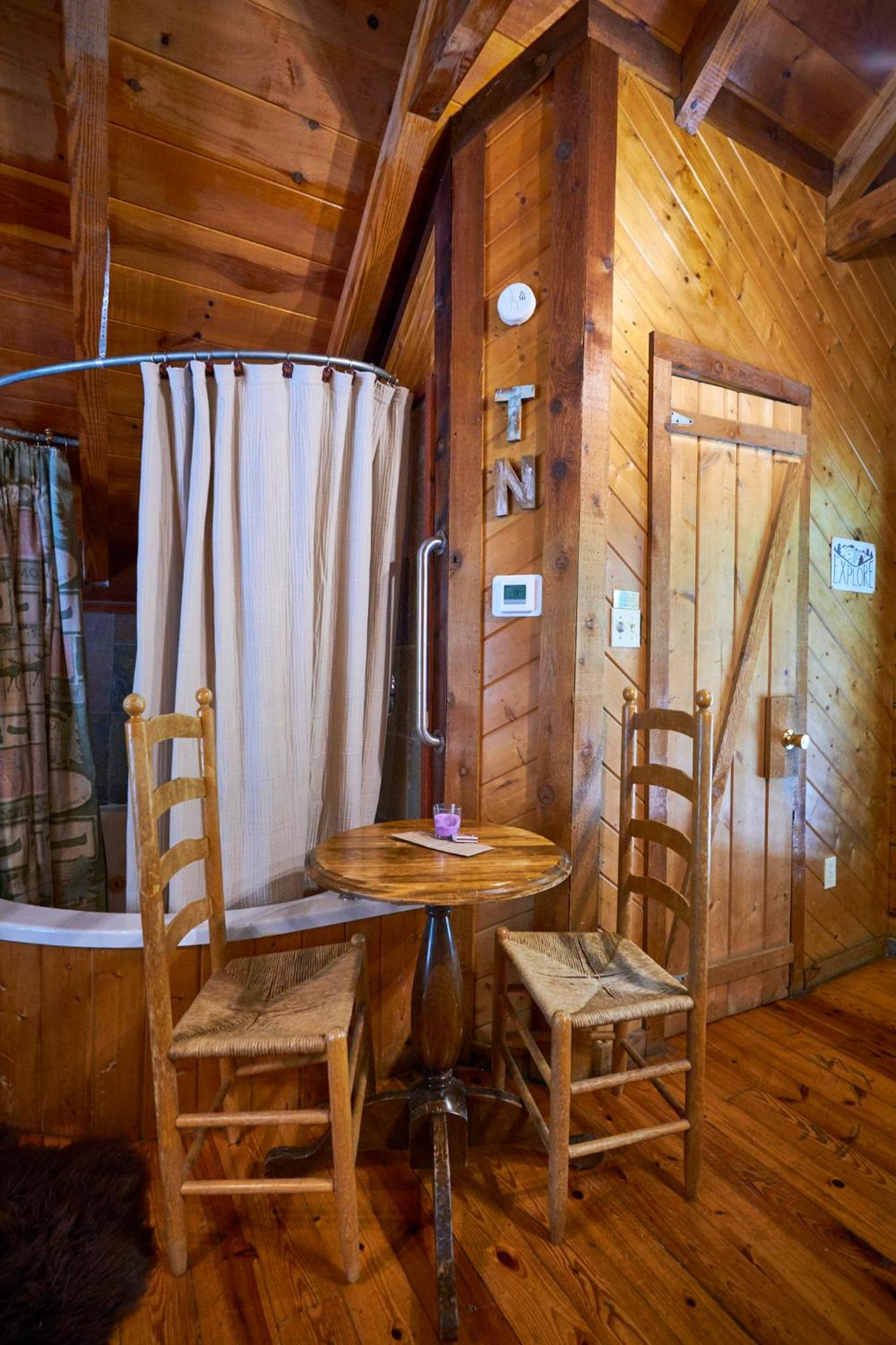 One-Bedroom Chalet - Photo 29