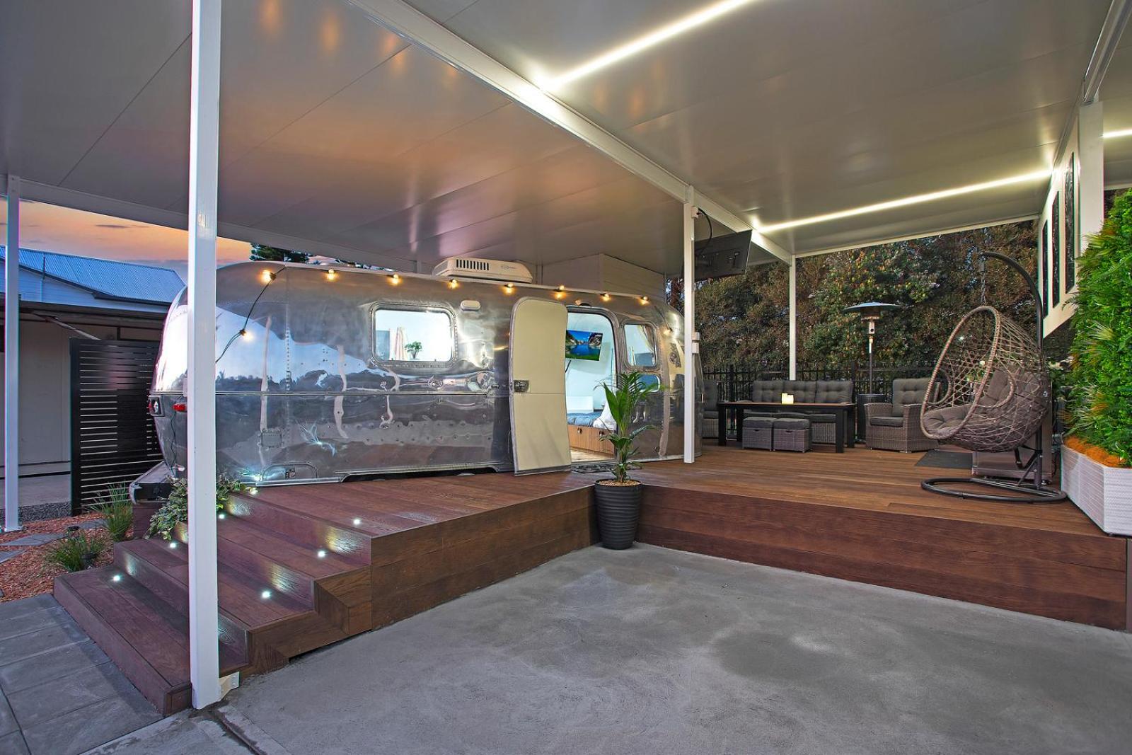 Airstream photo 3