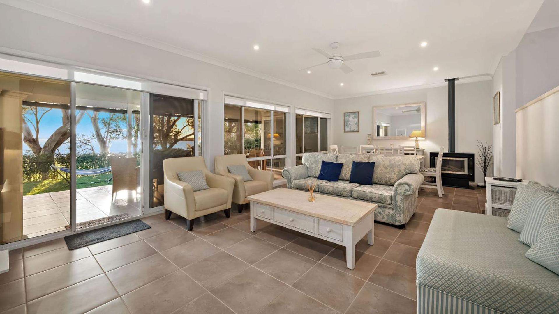 Four-Bedroom House photo 1