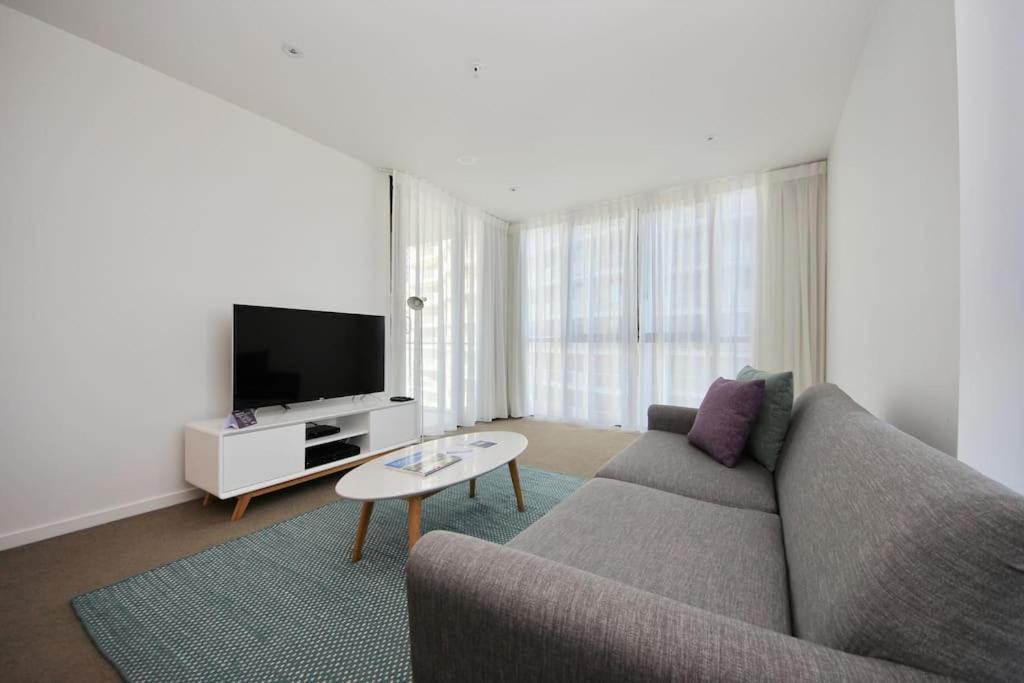 One-Bedroom Apartment - Photo 38