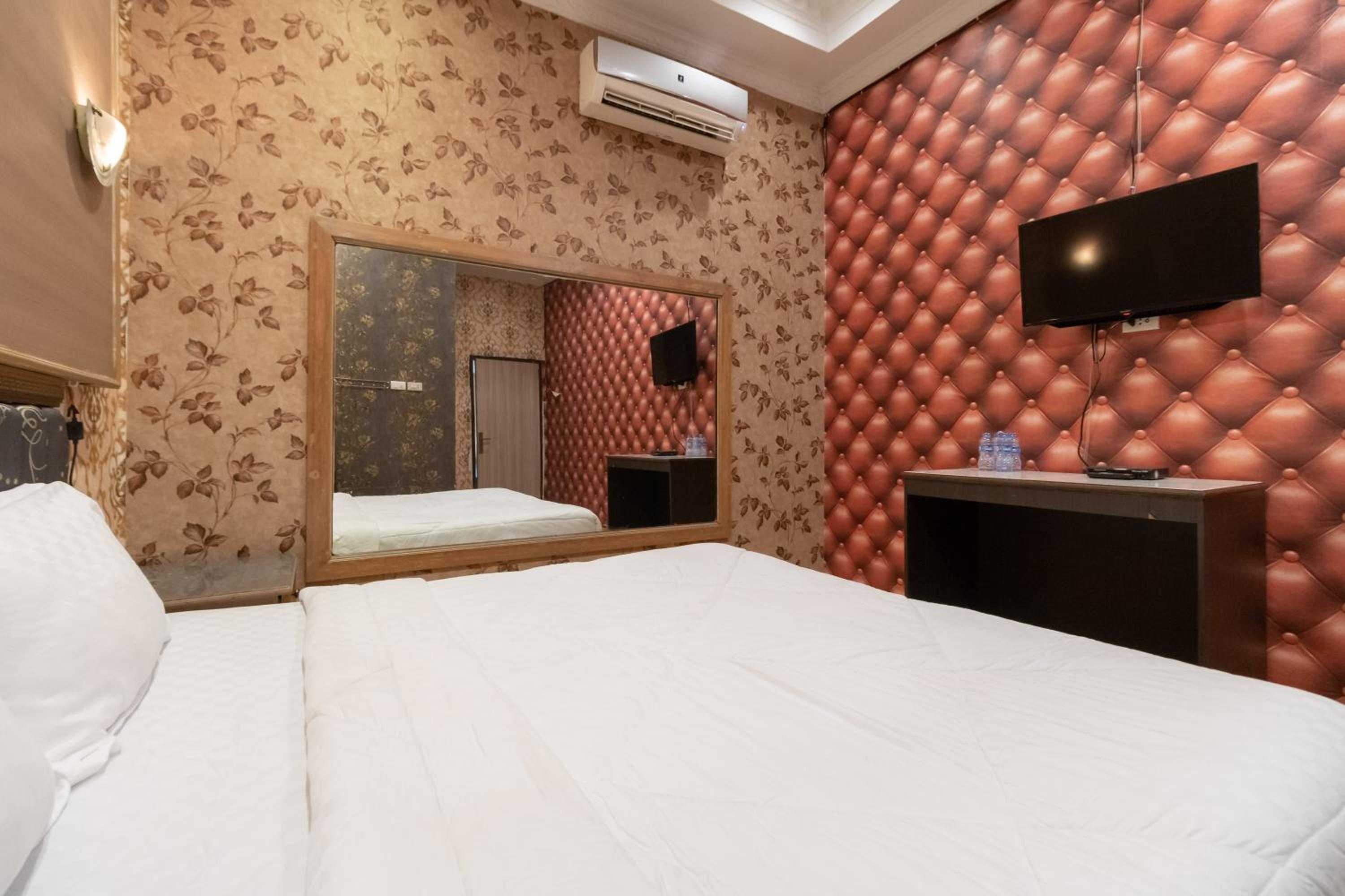 Deluxe Double Room photo 2