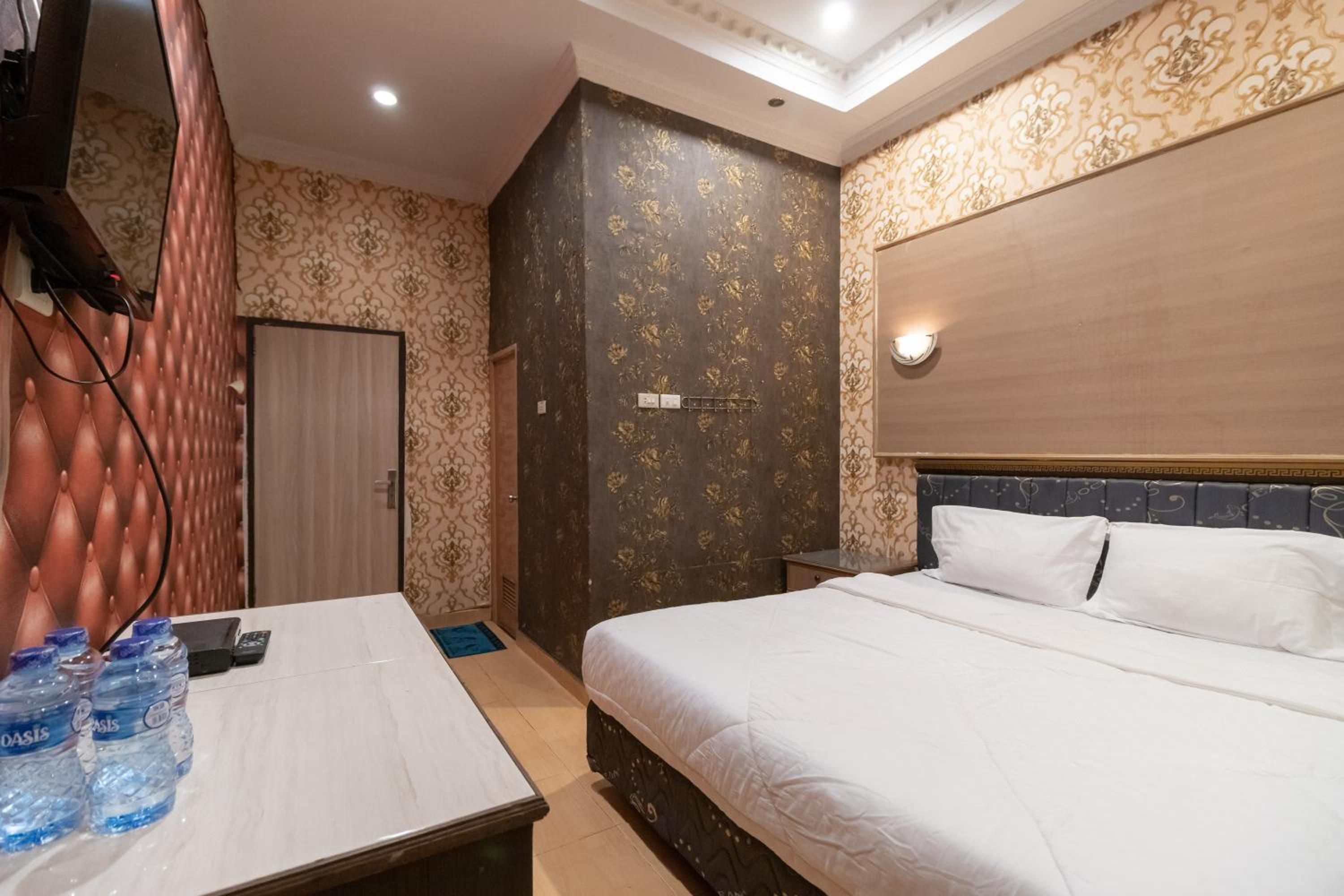Economy Double Room photo 1