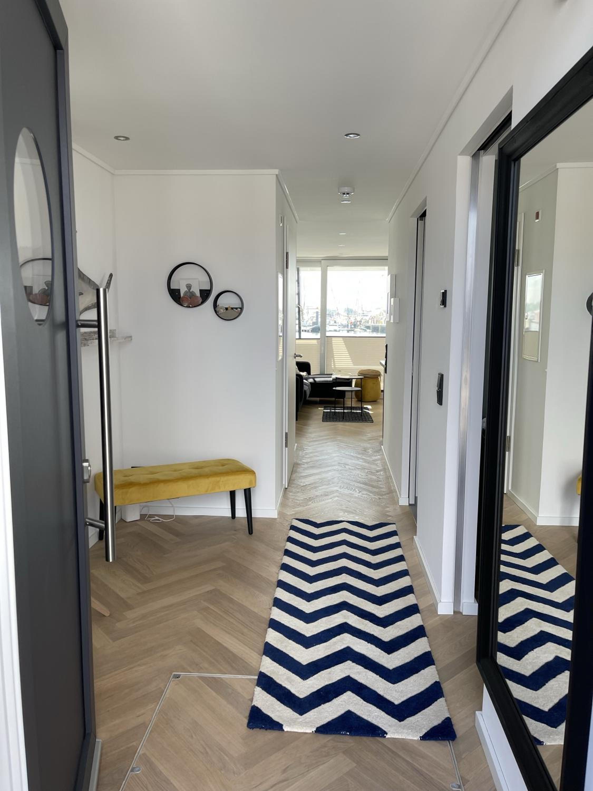 One-Bedroom House - Photo 21
