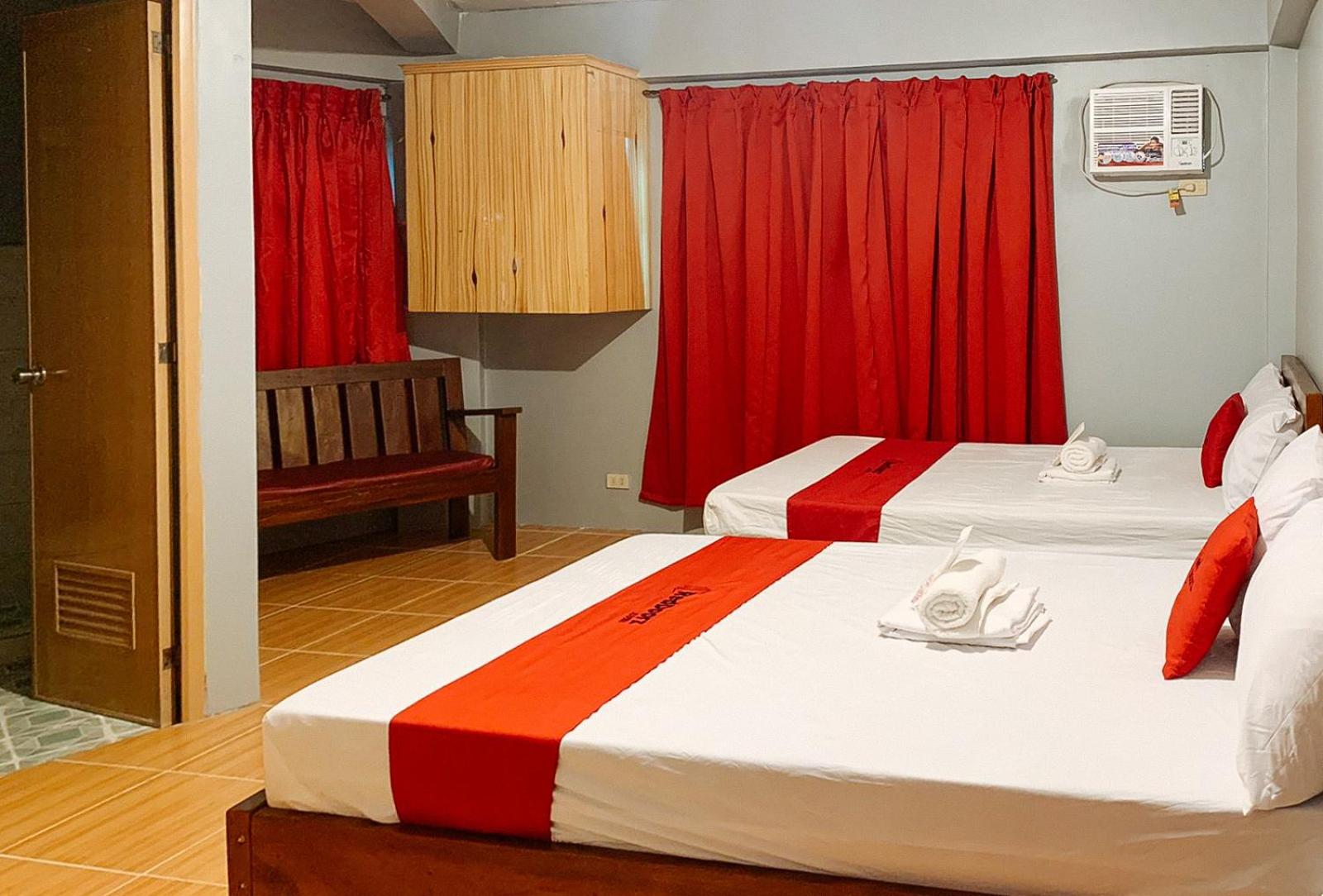 Quadruple Room - Photo 10