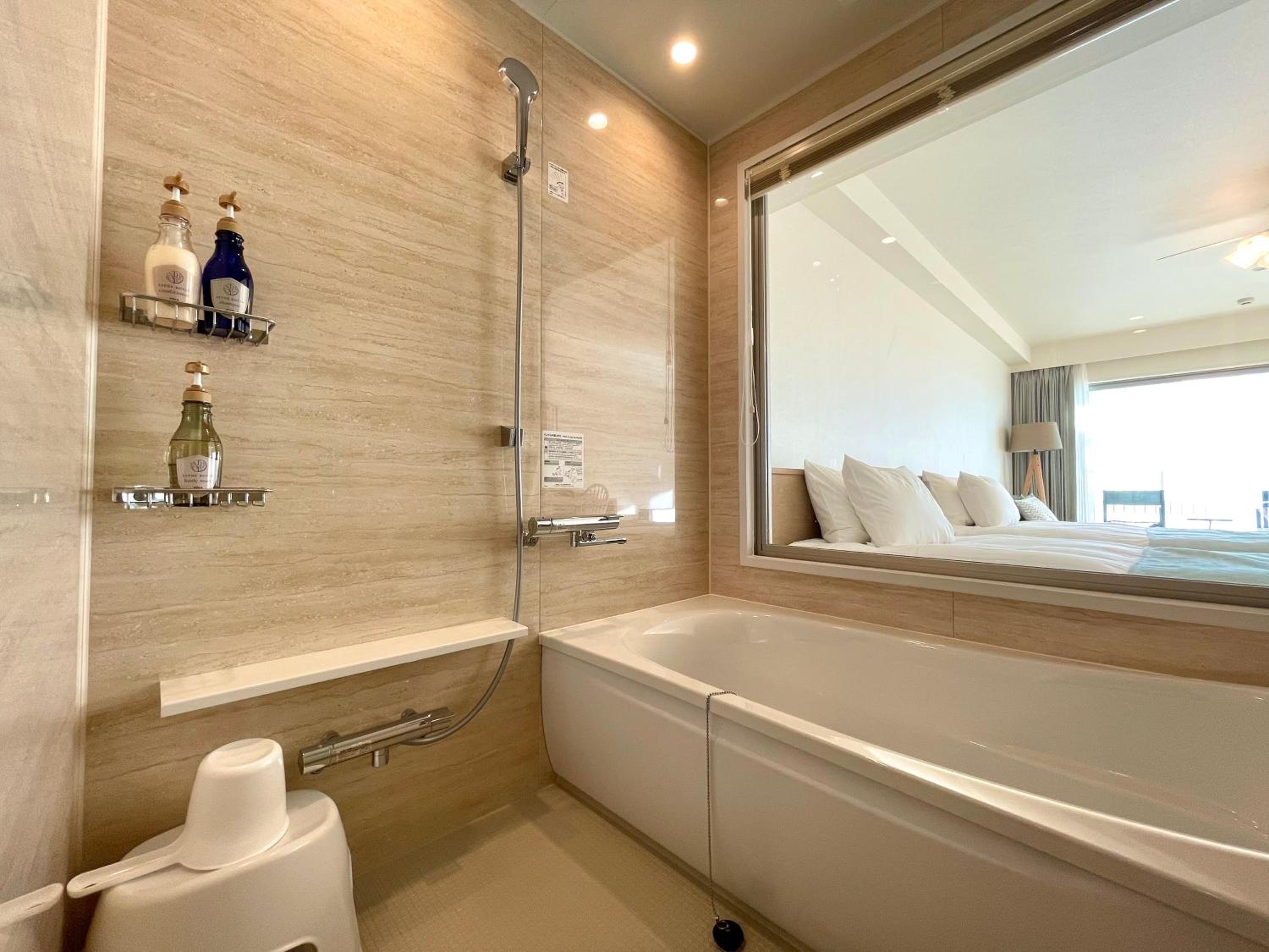 Superior Twin Room With Sea View - Photo 2