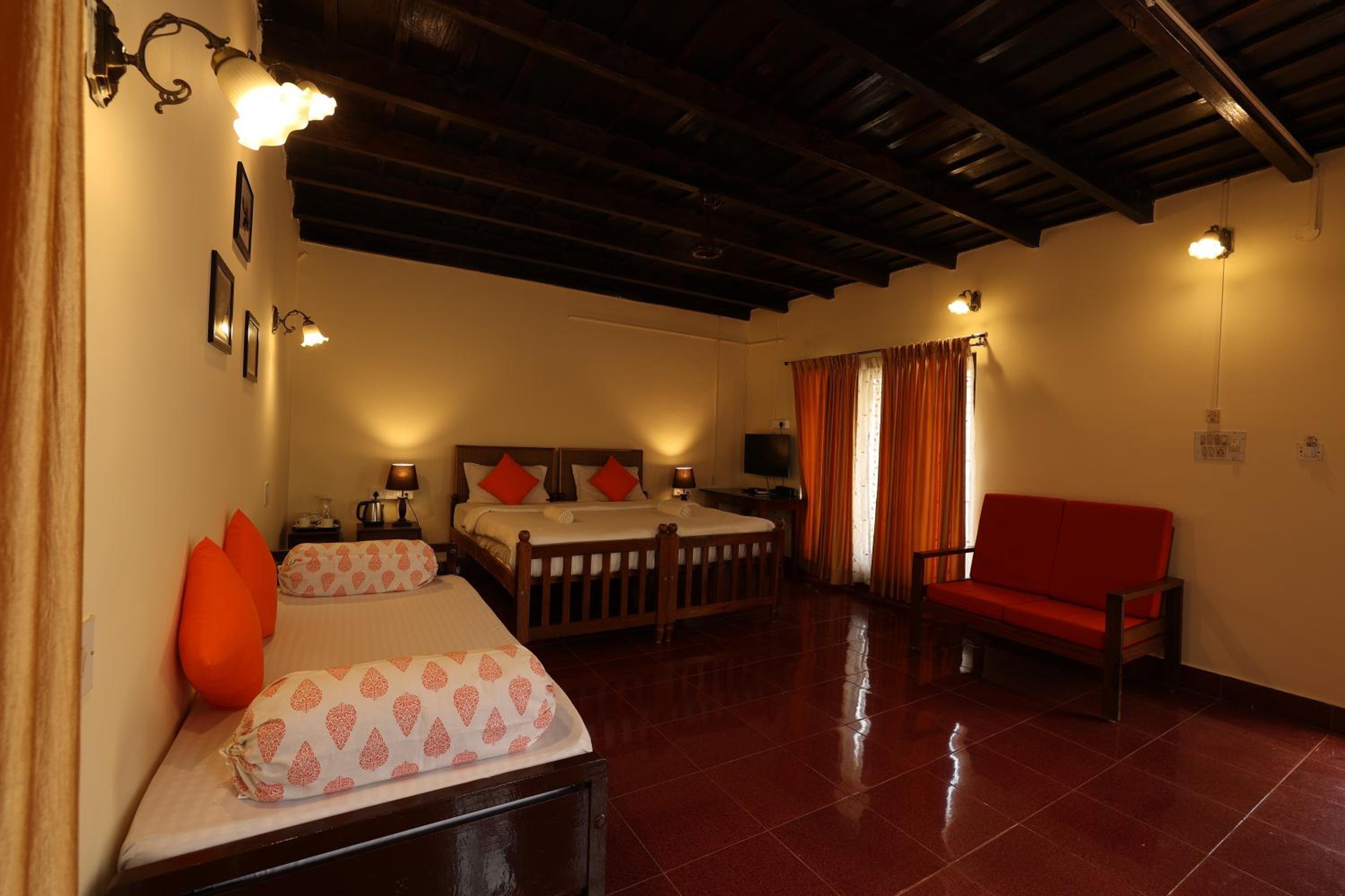Superior Room - Photo 6