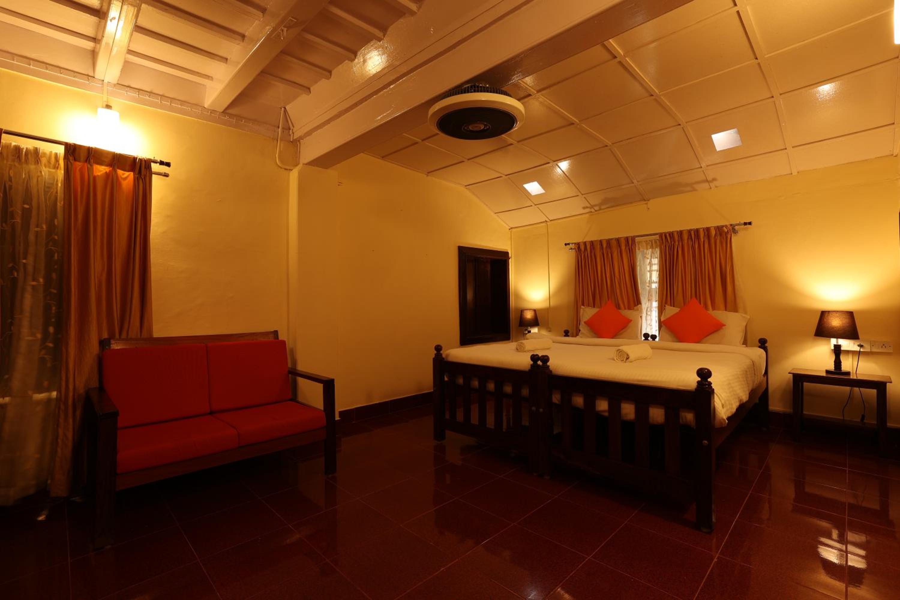 Standard Room - Photo 8