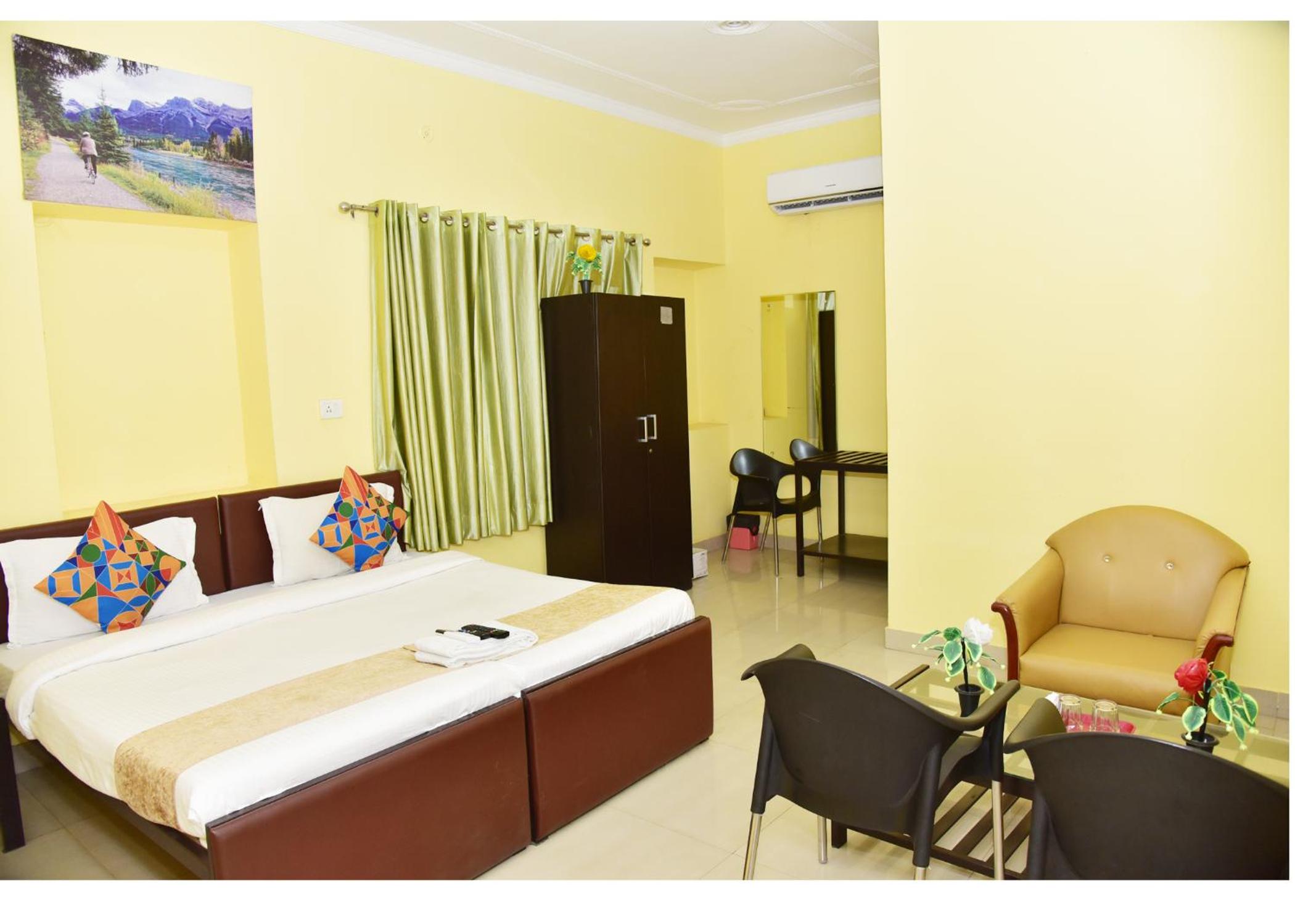 Superior Triple Room photo 2