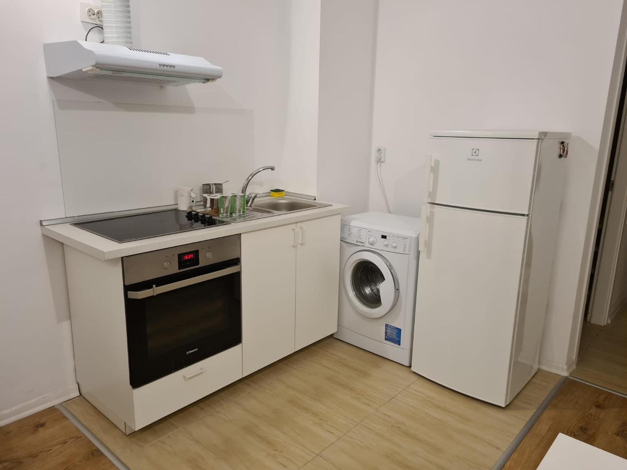 One-Bedroom Apartment - Photo 10