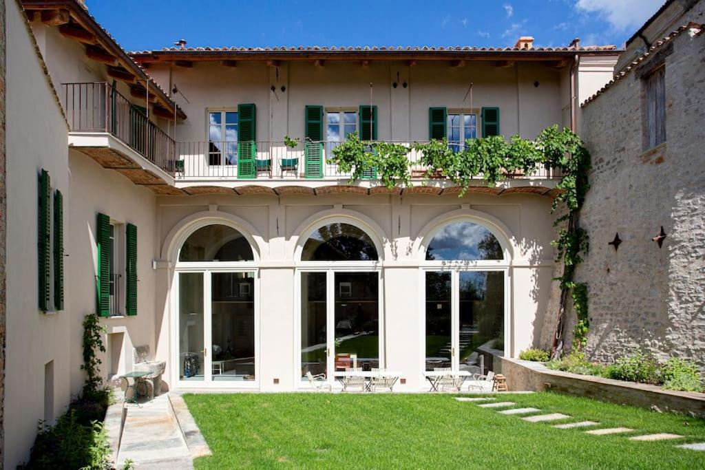 Villa photo 2