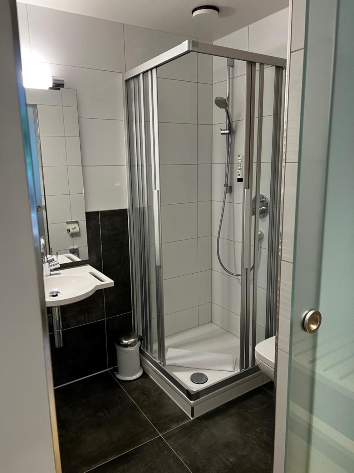 Standard Single Room photo 2