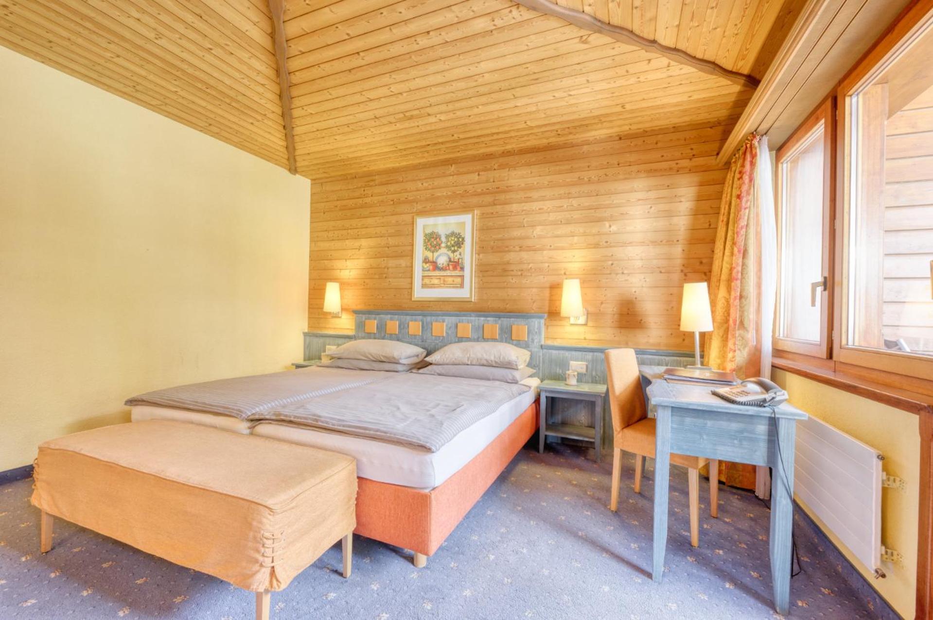 Classic Double Room - Photo 2