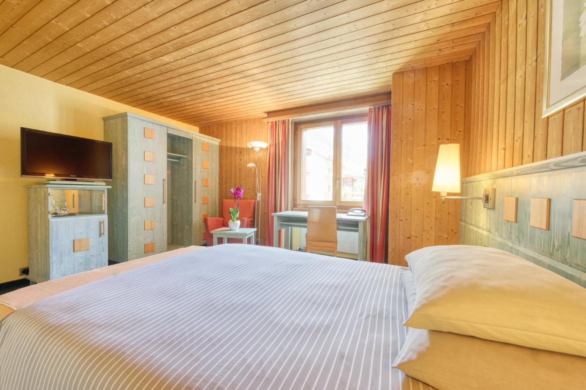 Double Room - Photo 2