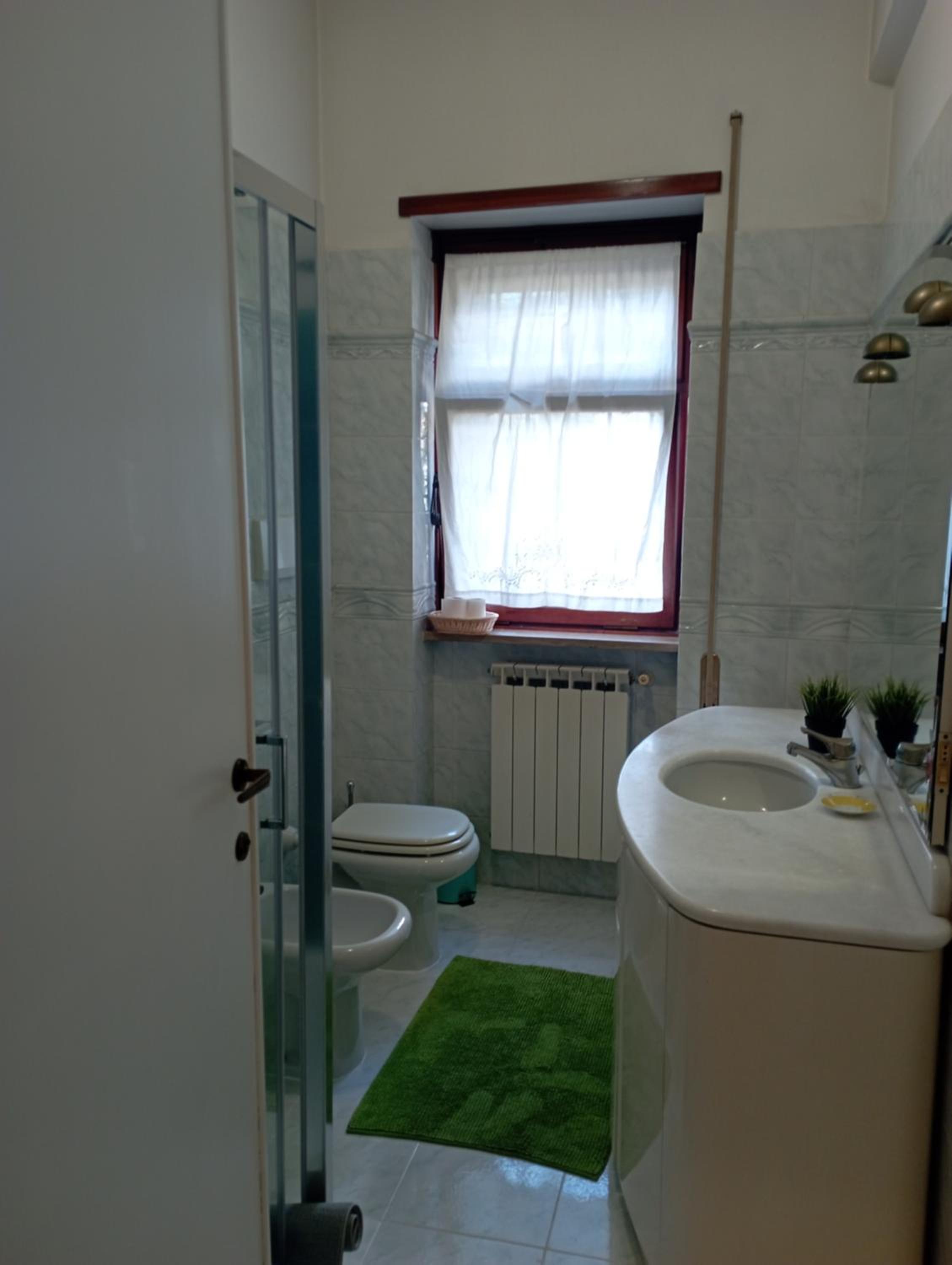 Twin Room with Private External Bathroom photo 2