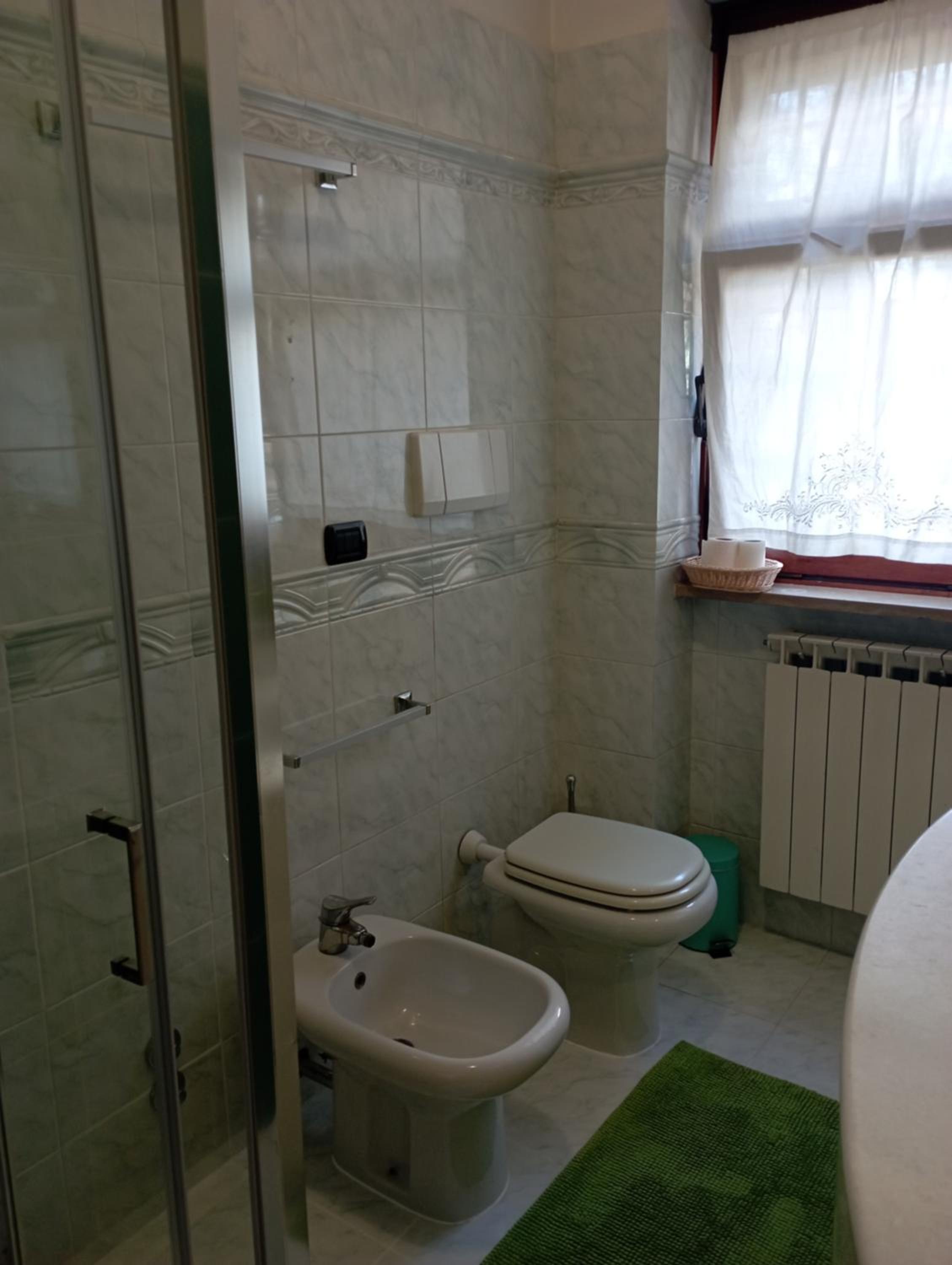 Twin Room with Private External Bathroom photo 3