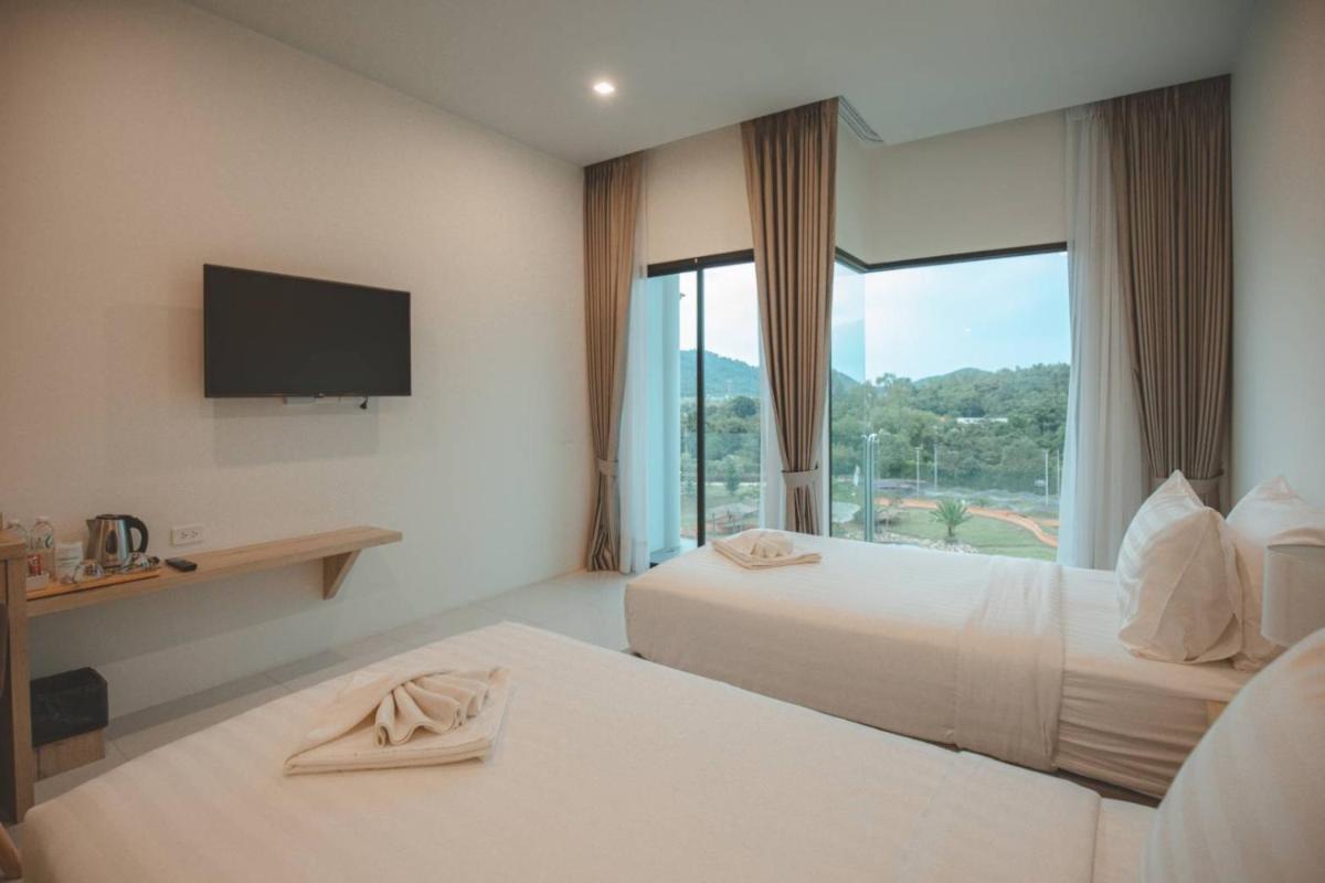 Deluxe Double or Twin Room with Mountain View photo 1