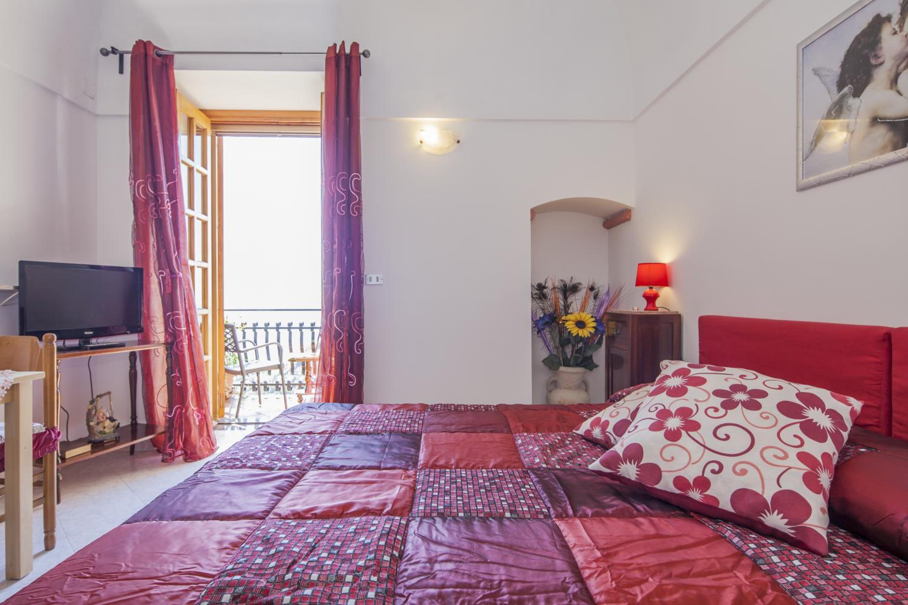 Double or Twin Room with Balcony photo 2