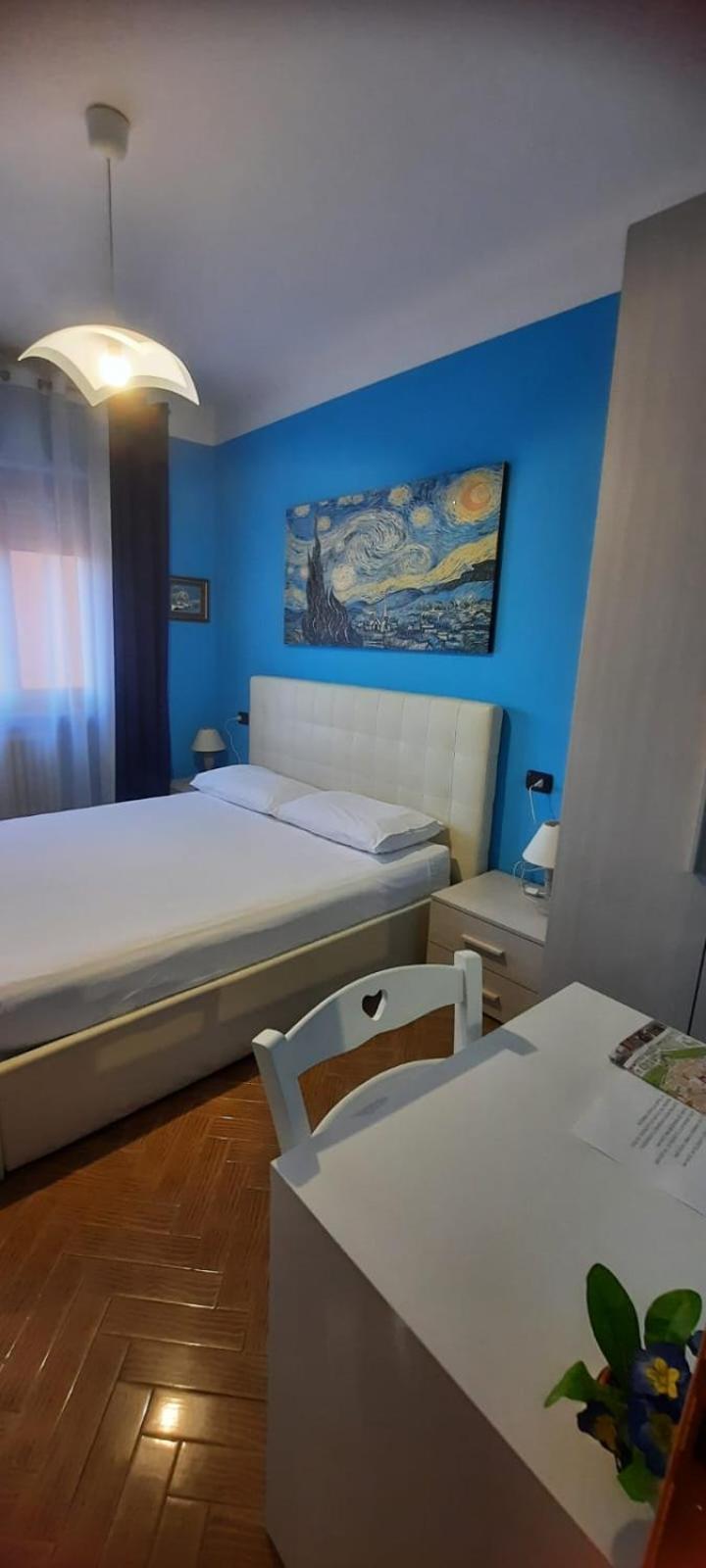 Standard Double Room photo 2