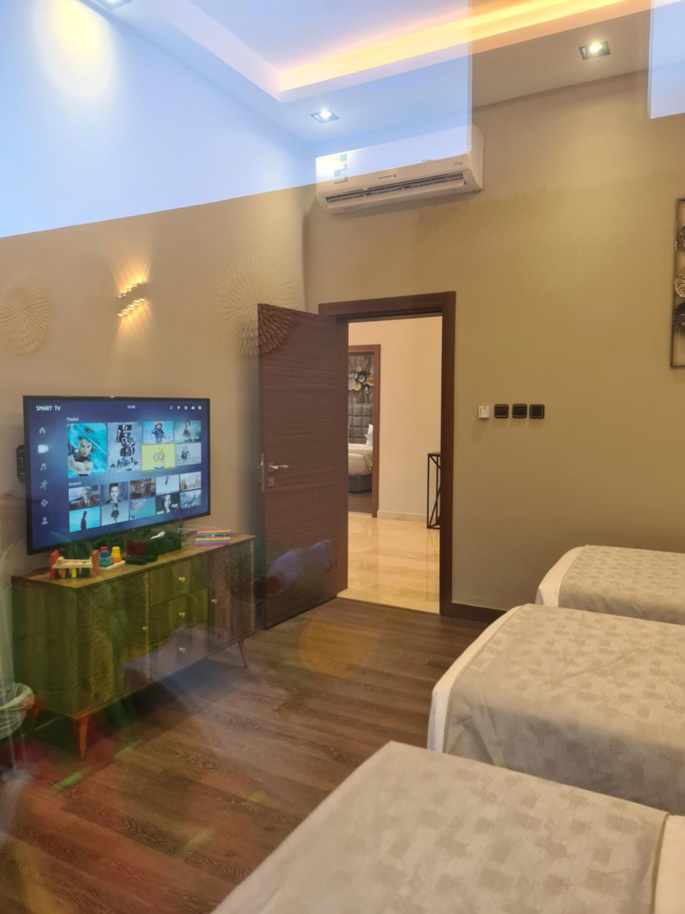 Two-Bedroom Villa - Photo 17
