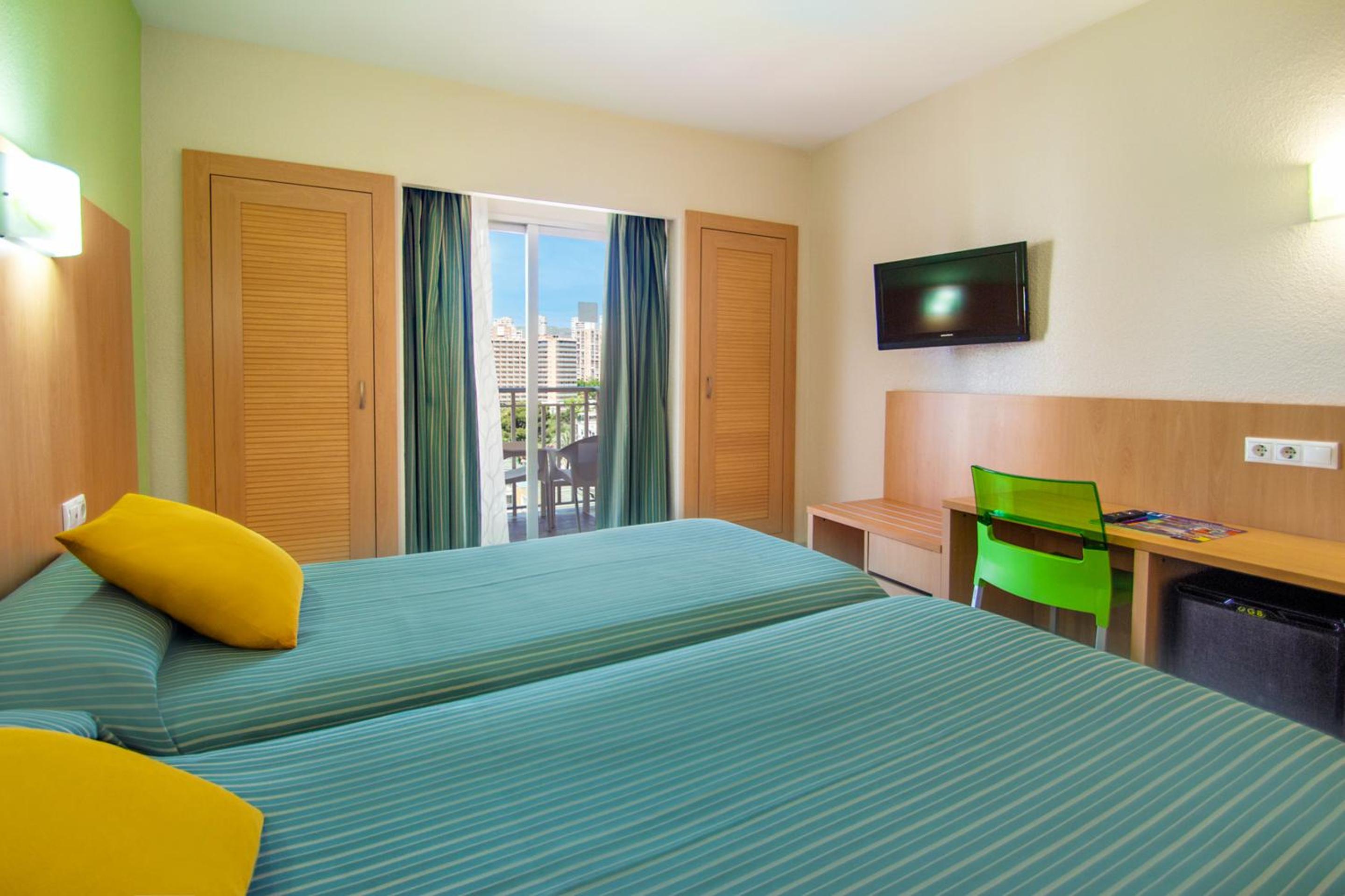 Habitación Doble o con Dos Camas con Cama Extra (2 Adultos + 1 Niño)