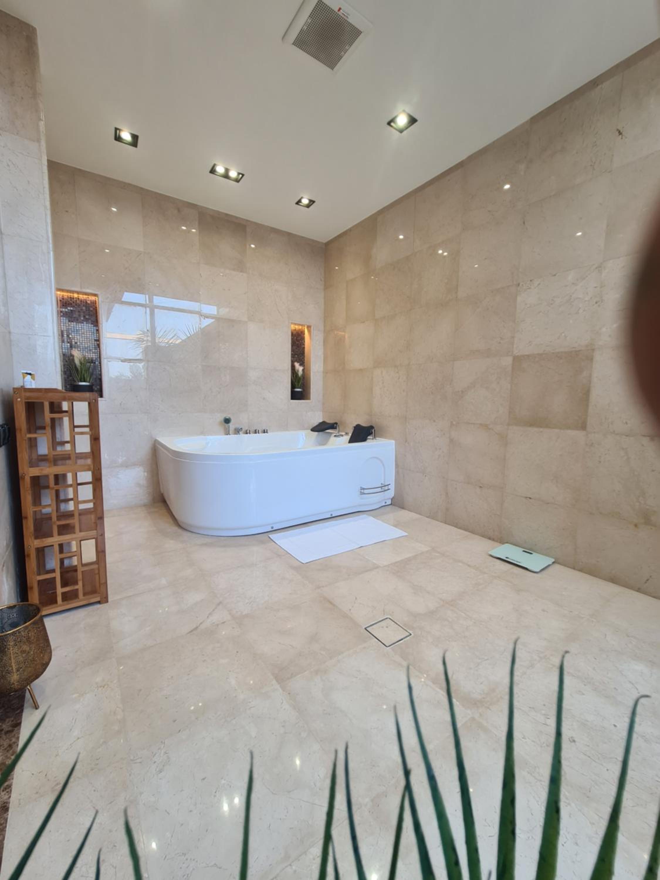 One-Bedroom Villa - Photo 12