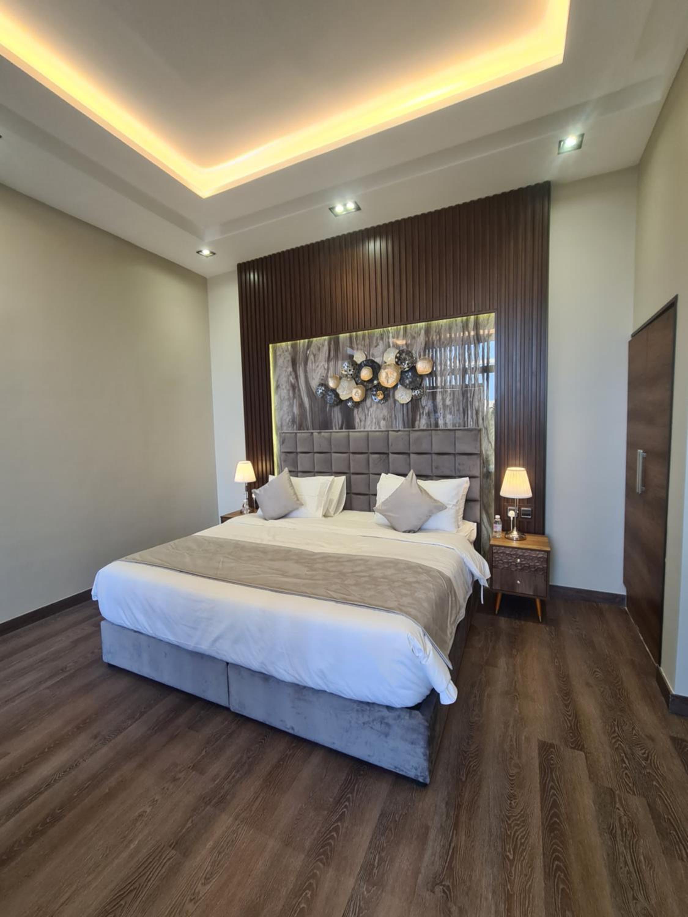 One-Bedroom Villa - Photo 2