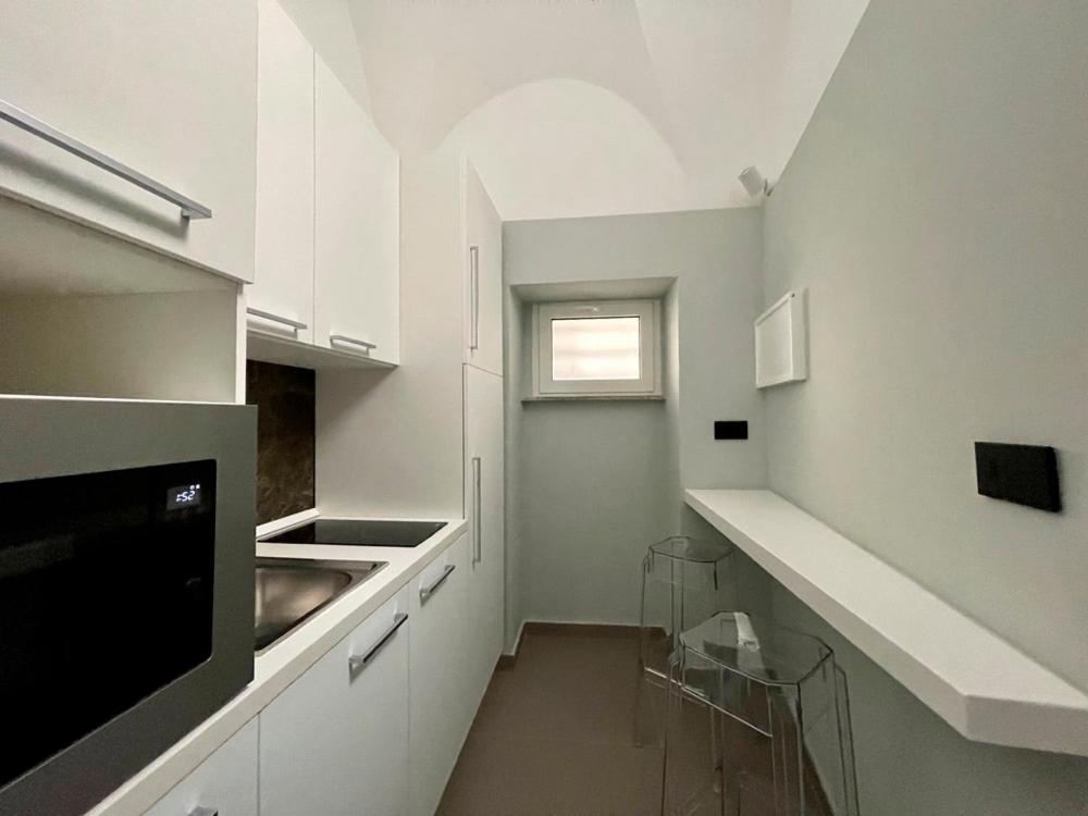 One-Bedroom Apartment photo 3