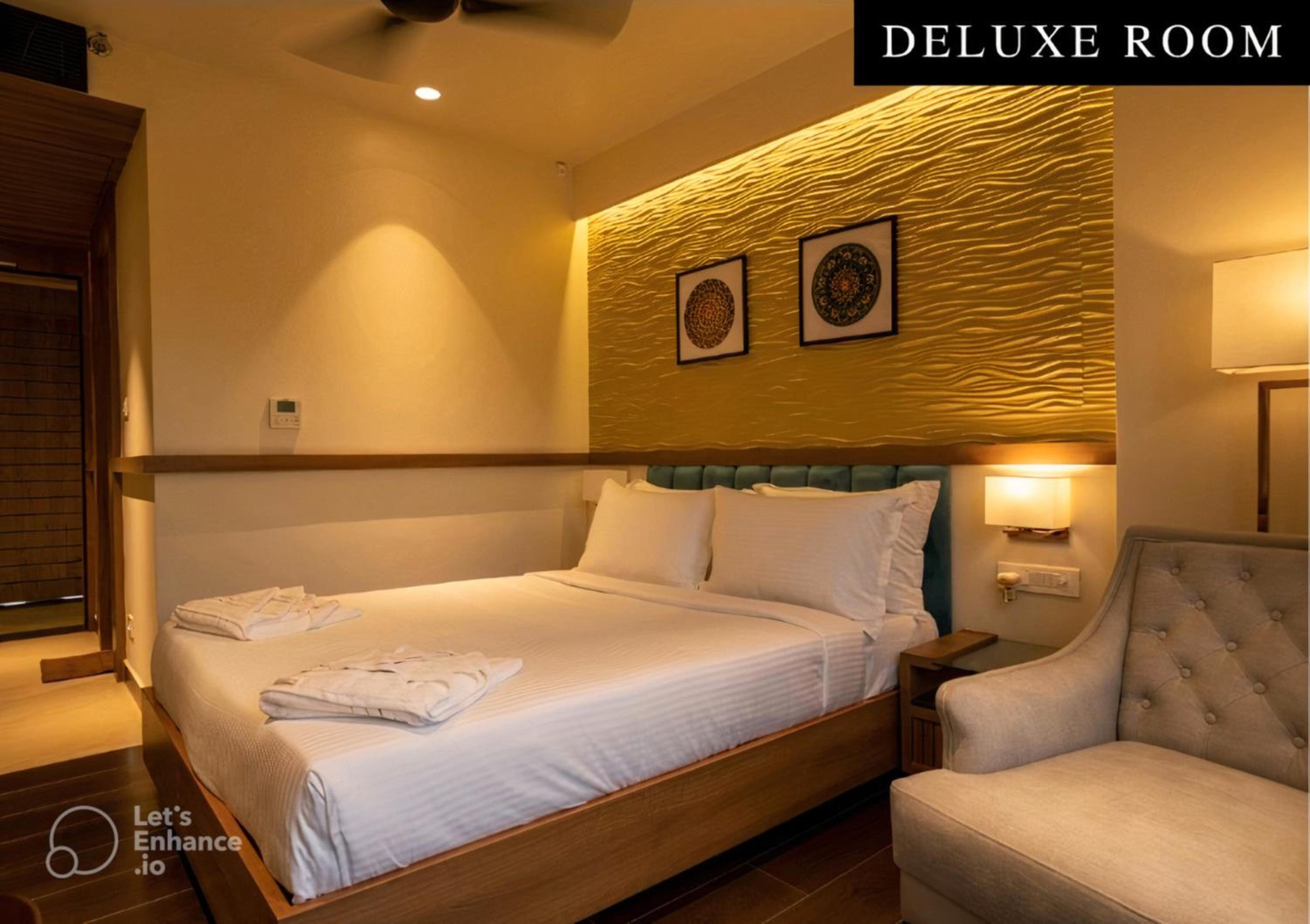 Deluxe Room - Photo 4