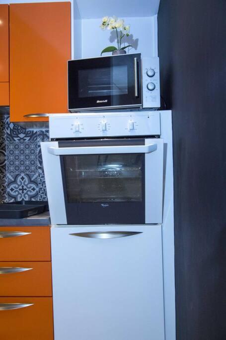 One-Bedroom Apartment - Photo 13