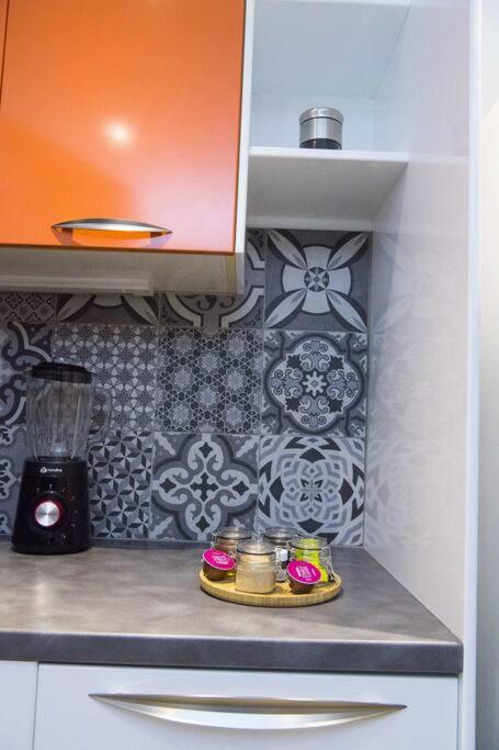 One-Bedroom Apartment - Photo 11