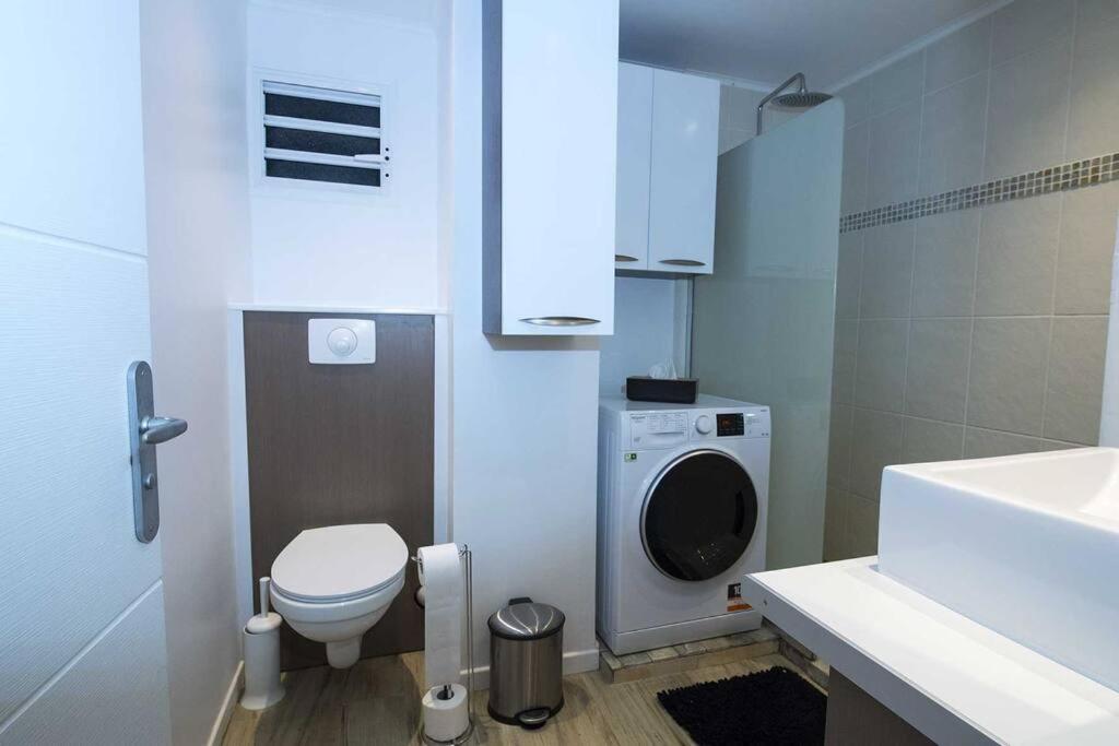 One-Bedroom Apartment - Photo 7
