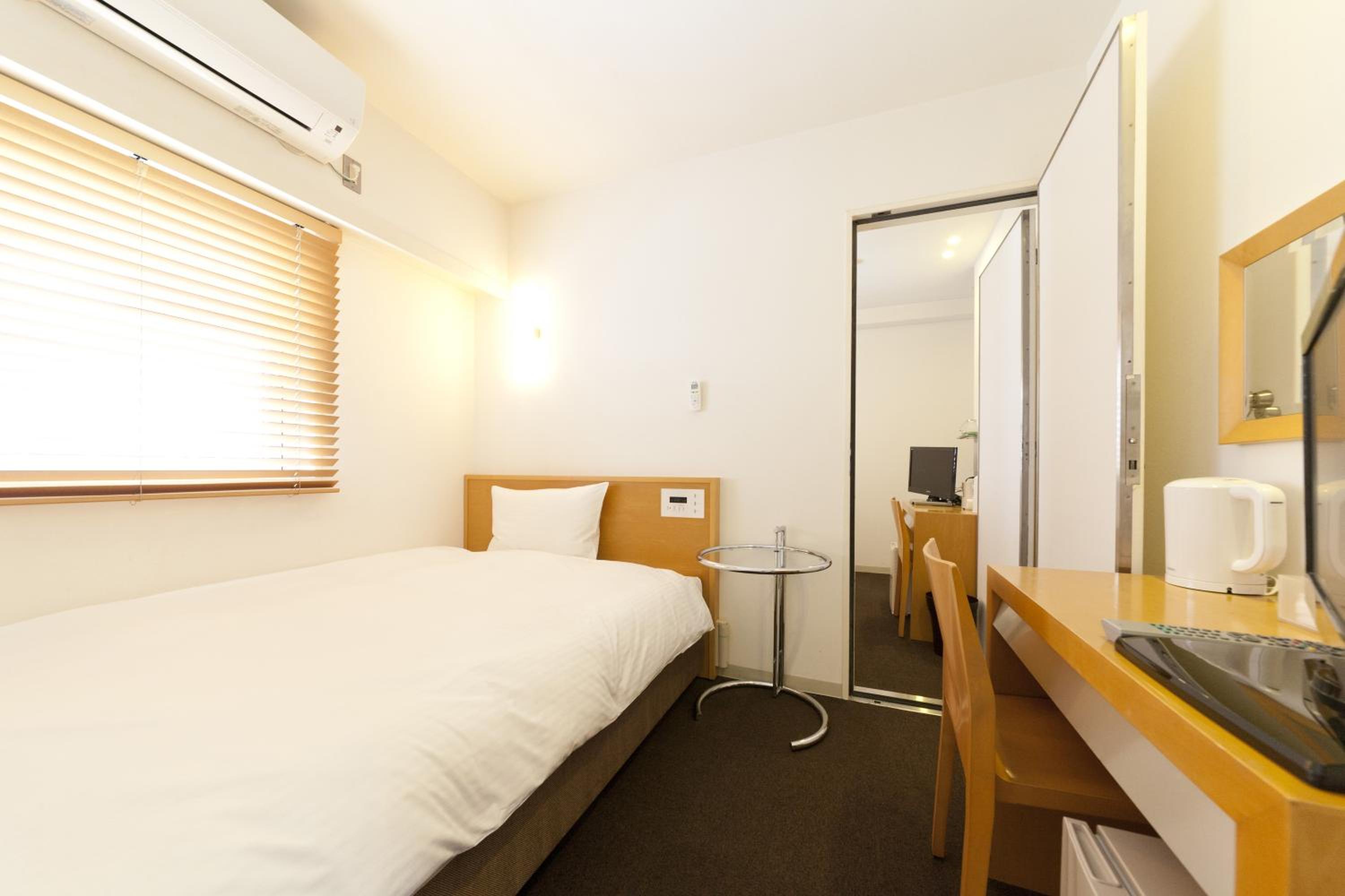 Connecting Room - Non-Smoking