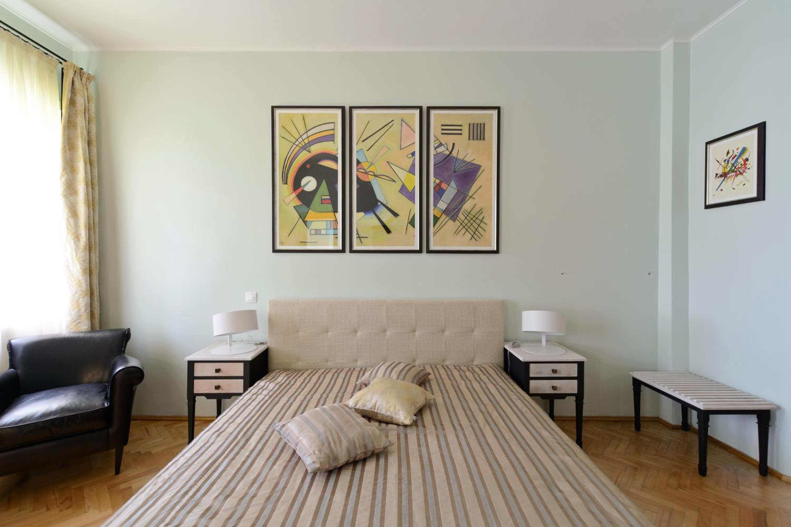 Double Room with Private Bathroom - Photo 3