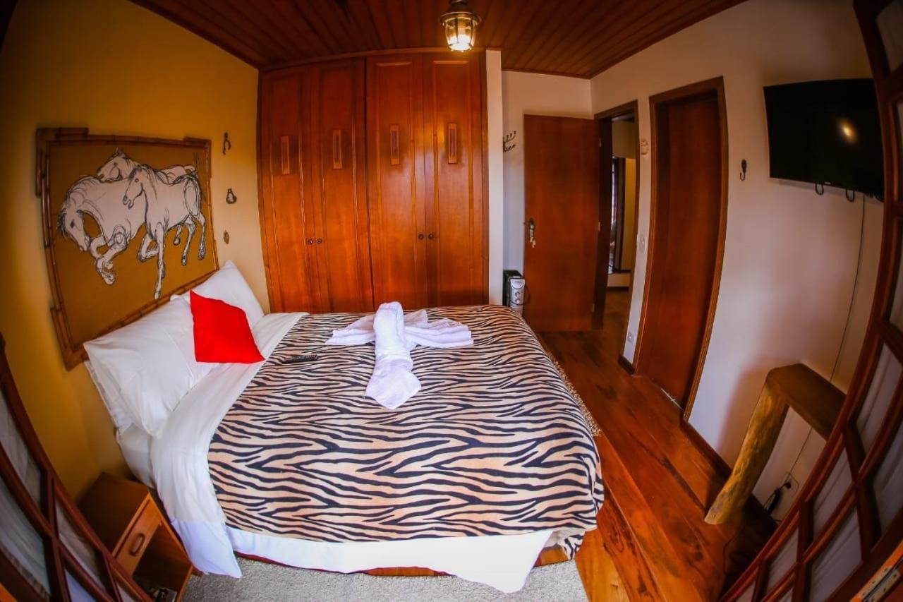 Suite with Balcony - Photo 14