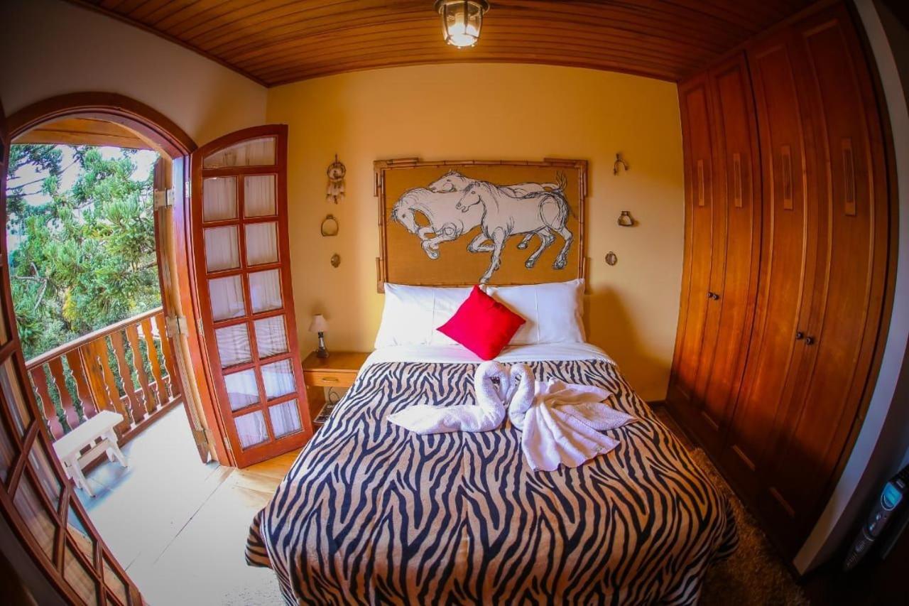 Suite with Balcony - Photo 17