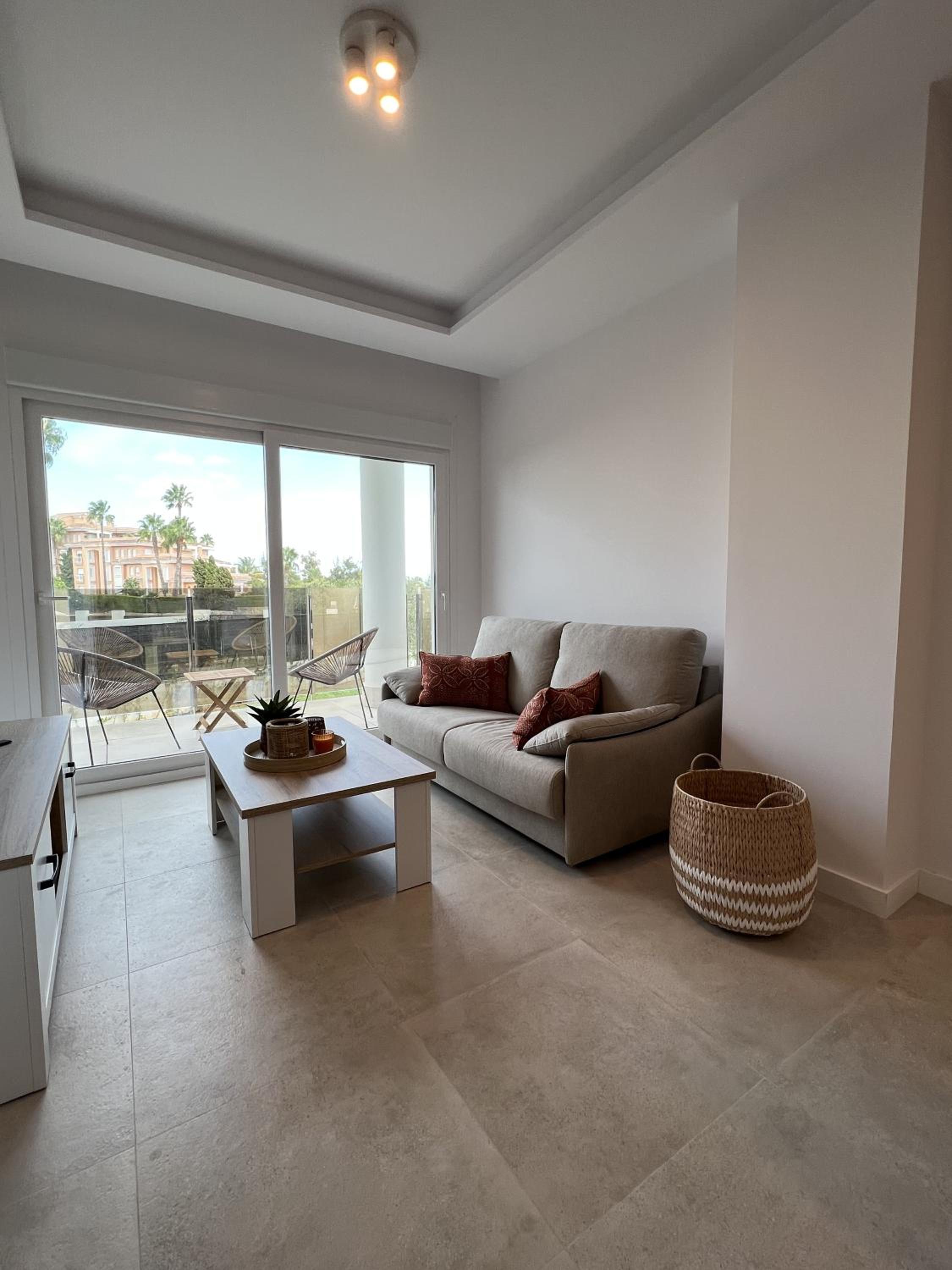 One-Bedroom Apartment