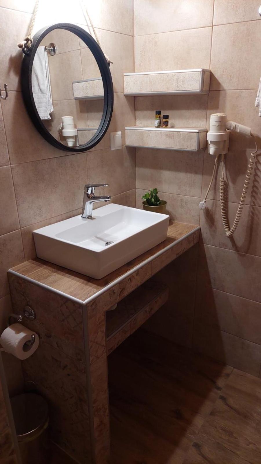 Suite with Panoramic View - Photo 5