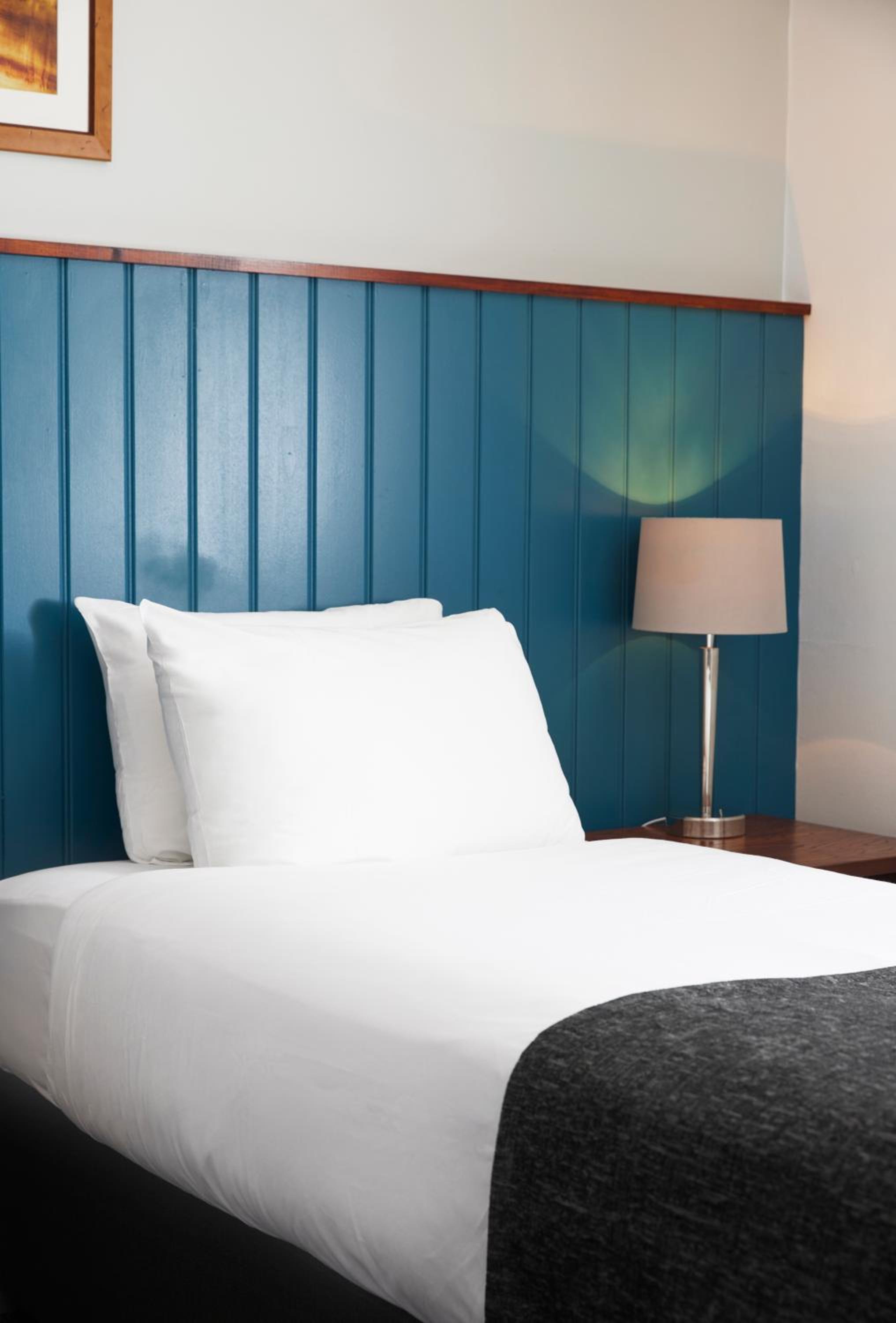 双人间