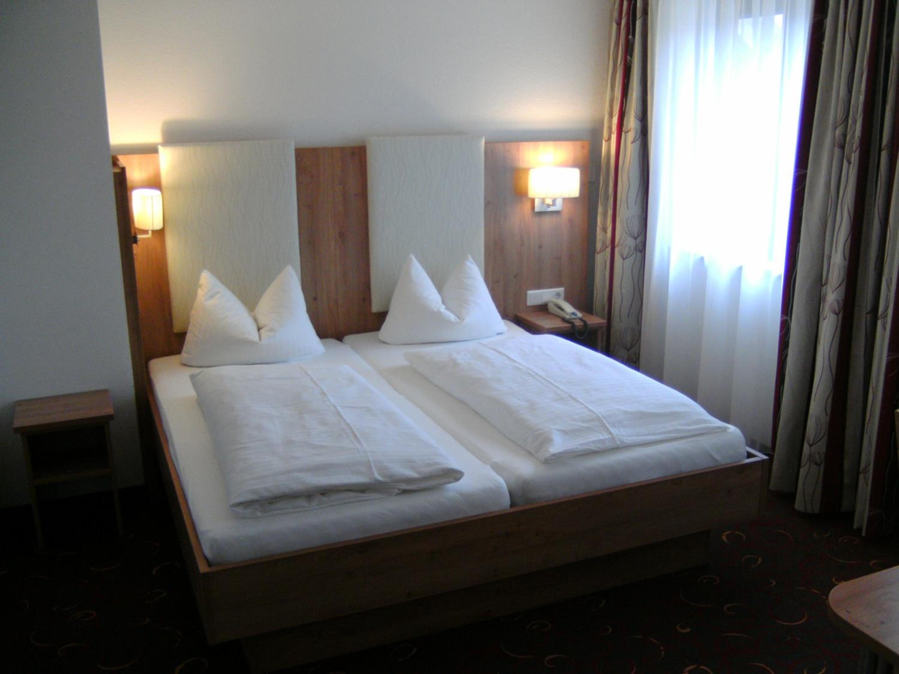 Double Room - Photo 3